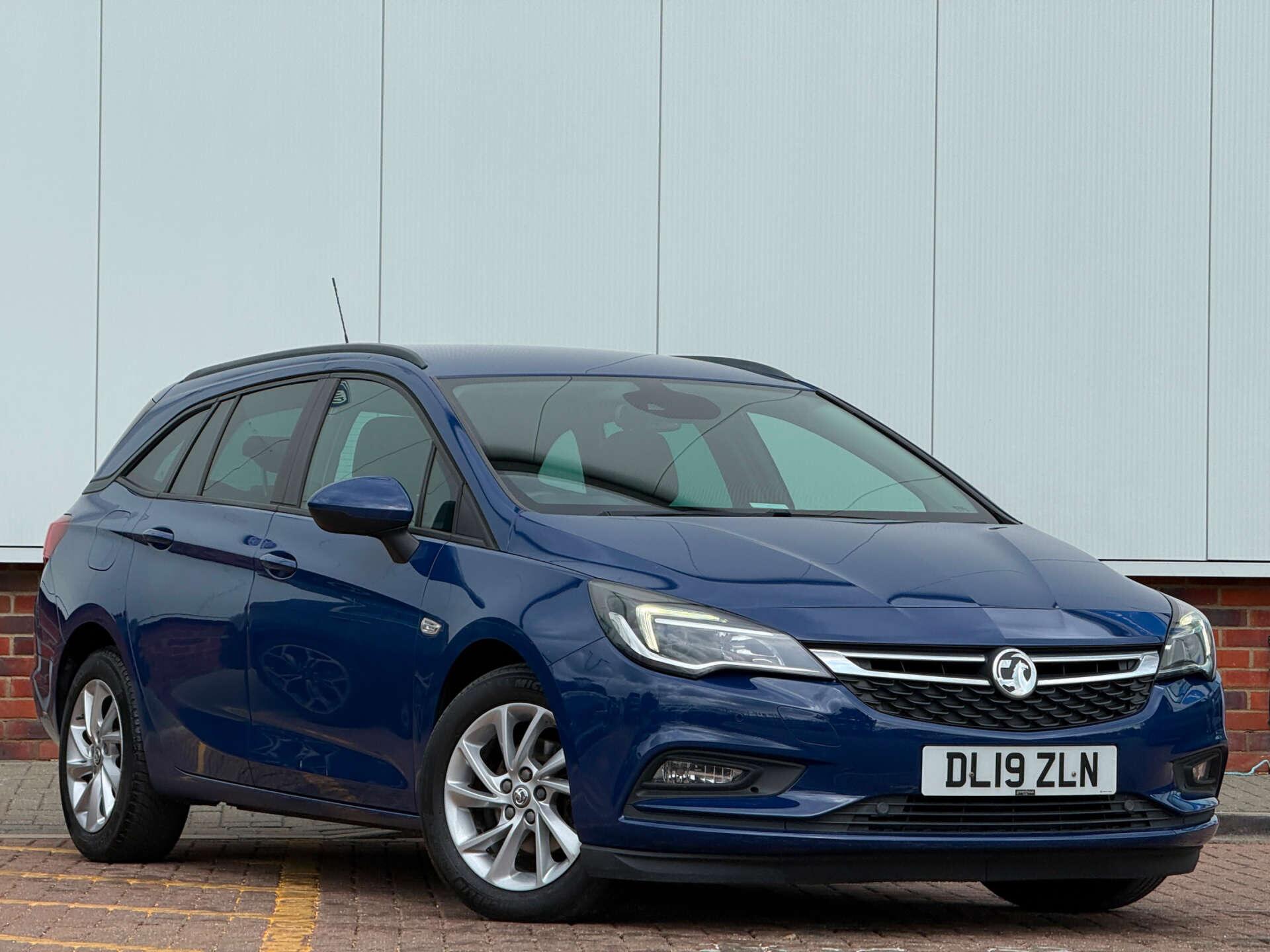 Vauxhall Astra view 6