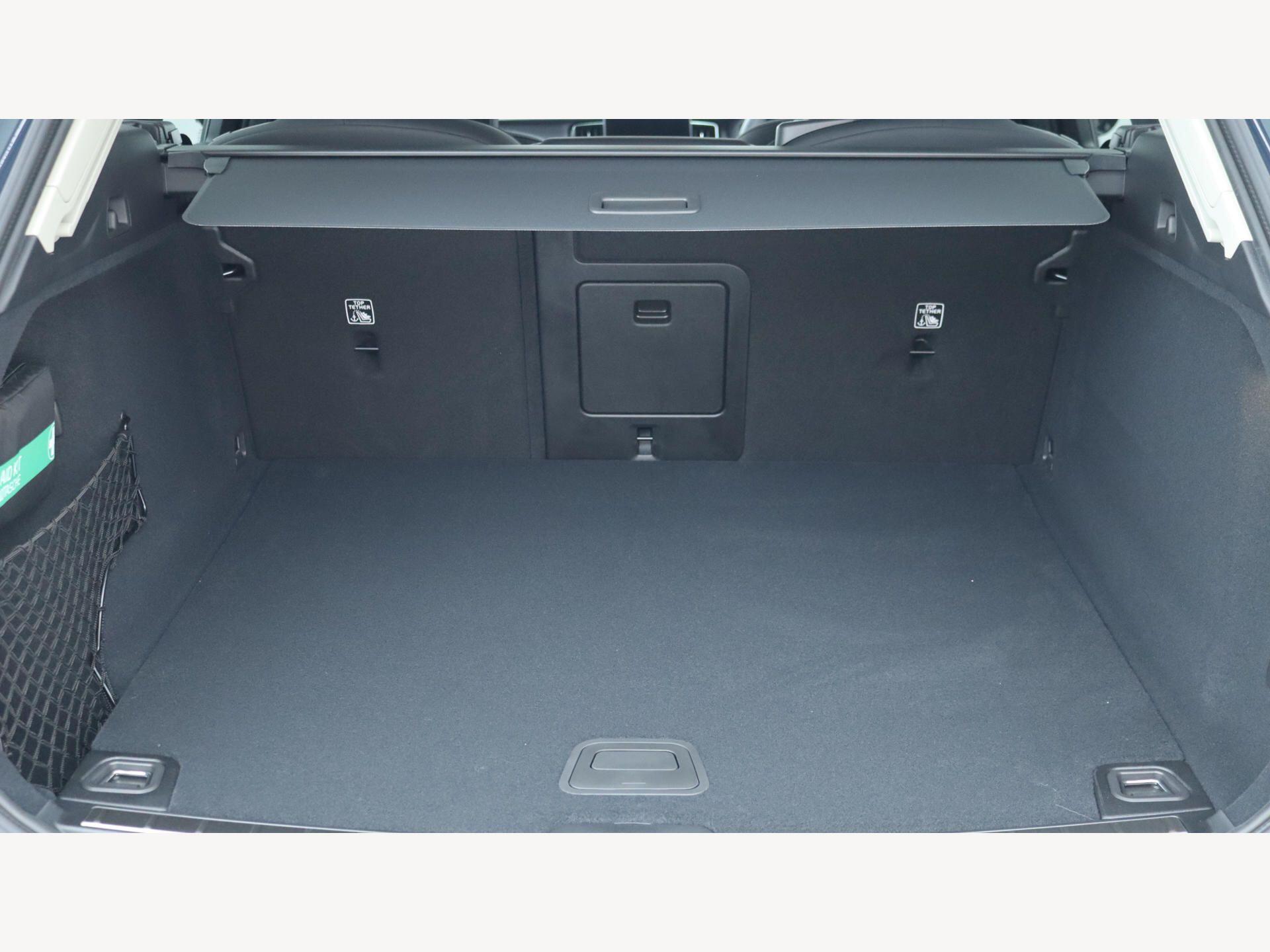 Volvo XC60 view 16