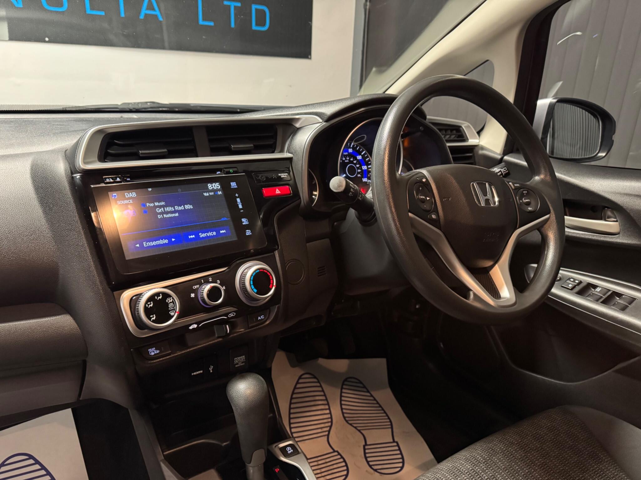 2017 Honda Jazz 1.3 i-VTEC SE CVT Euro 6 (s/s) 5dr • 52,600 miles image 27