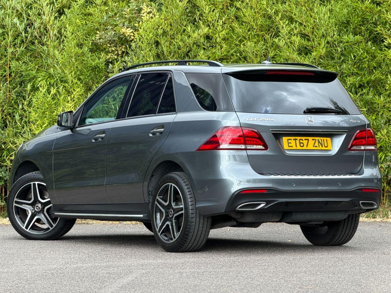 Mercedes-Benz Gle view 2