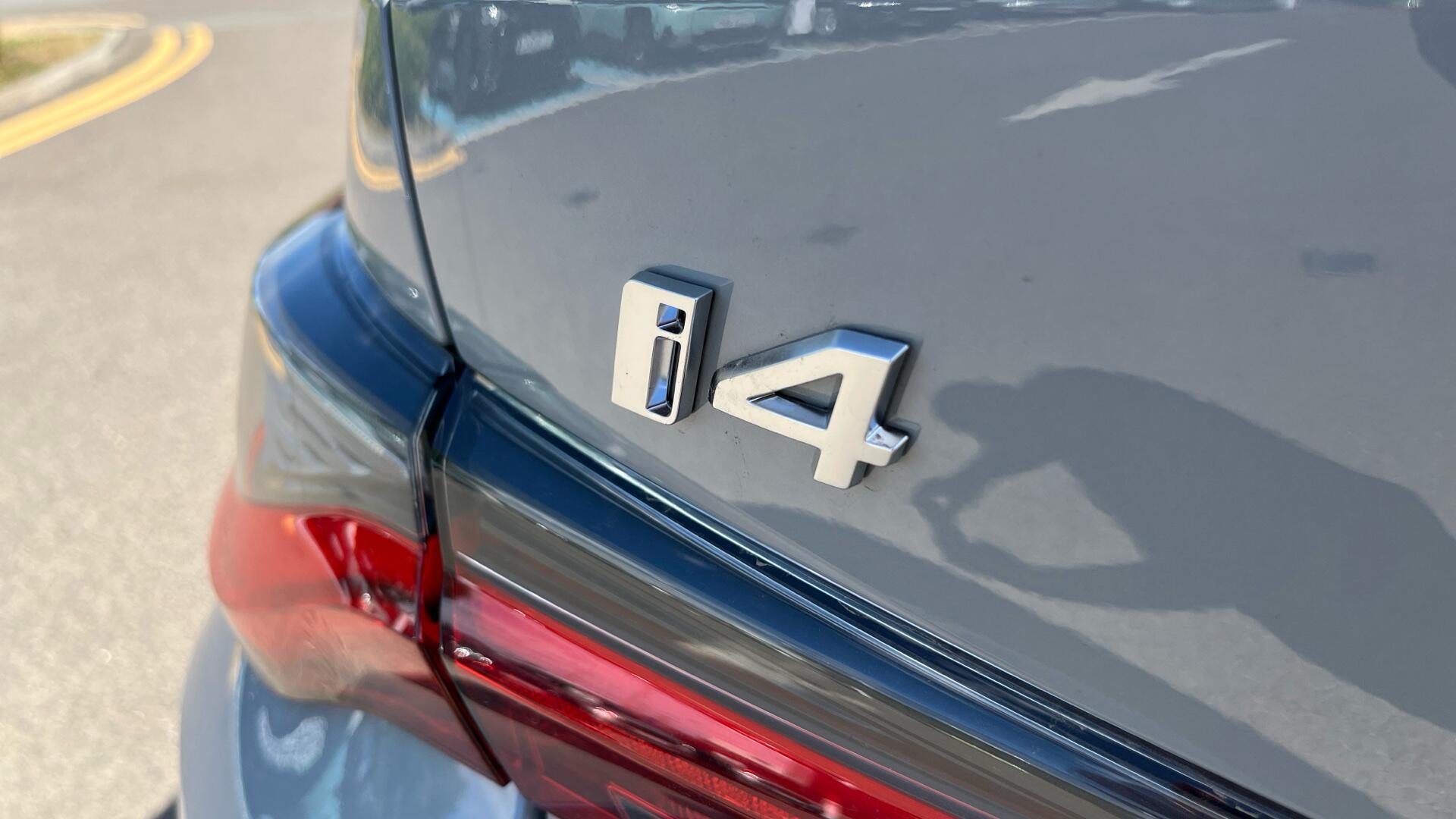 BMW i4 view 35