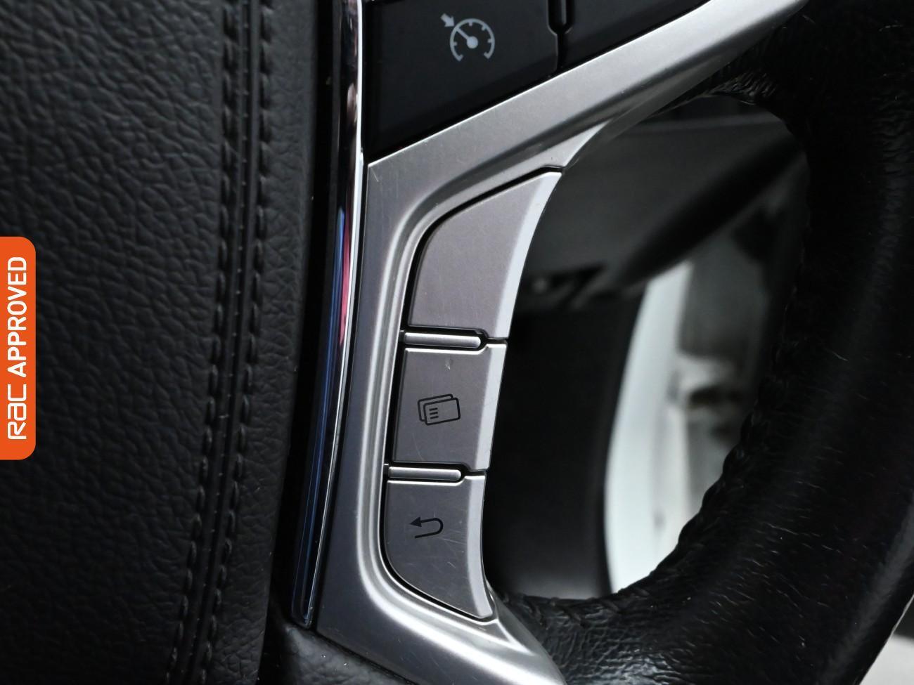 Mitsubishi L200 view 18