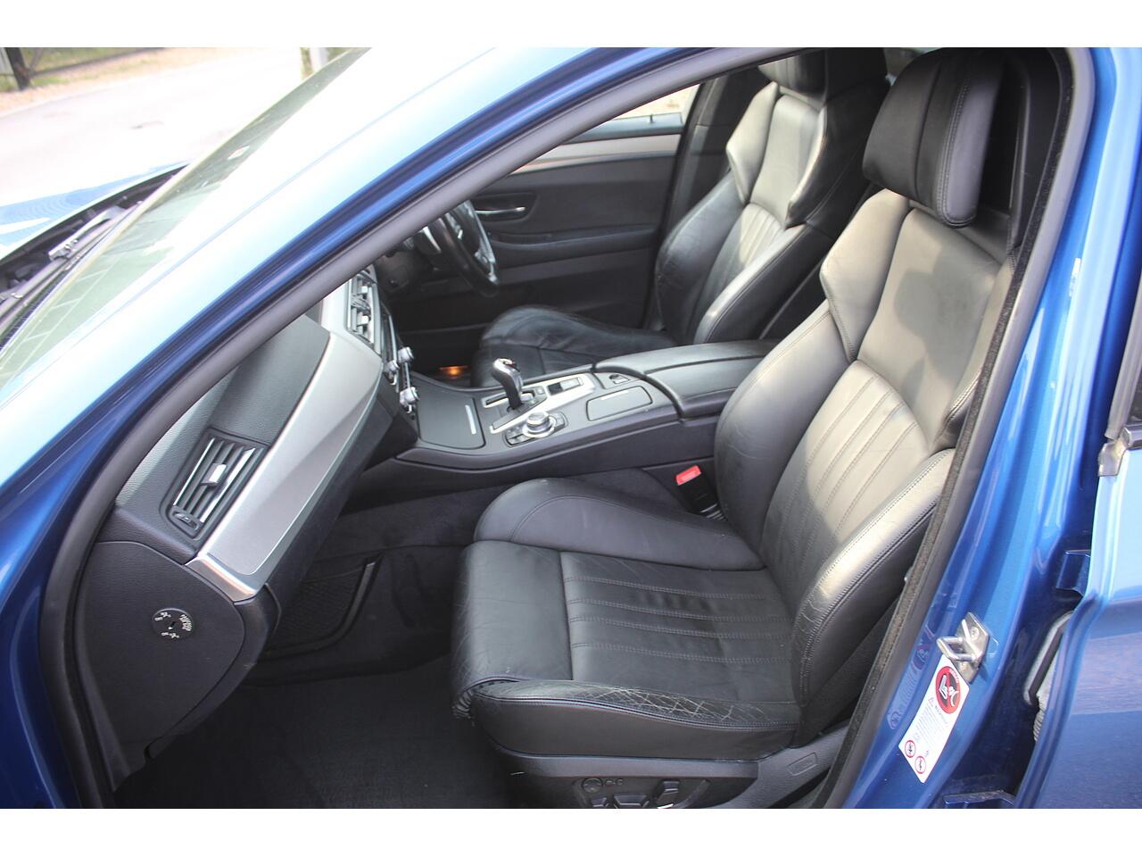BMW M5 view 16