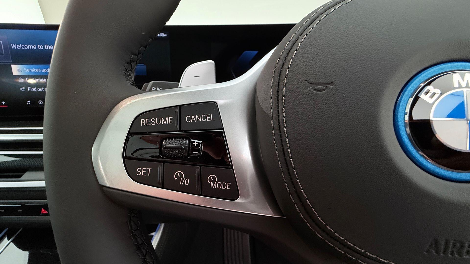 BMW X5 view 17