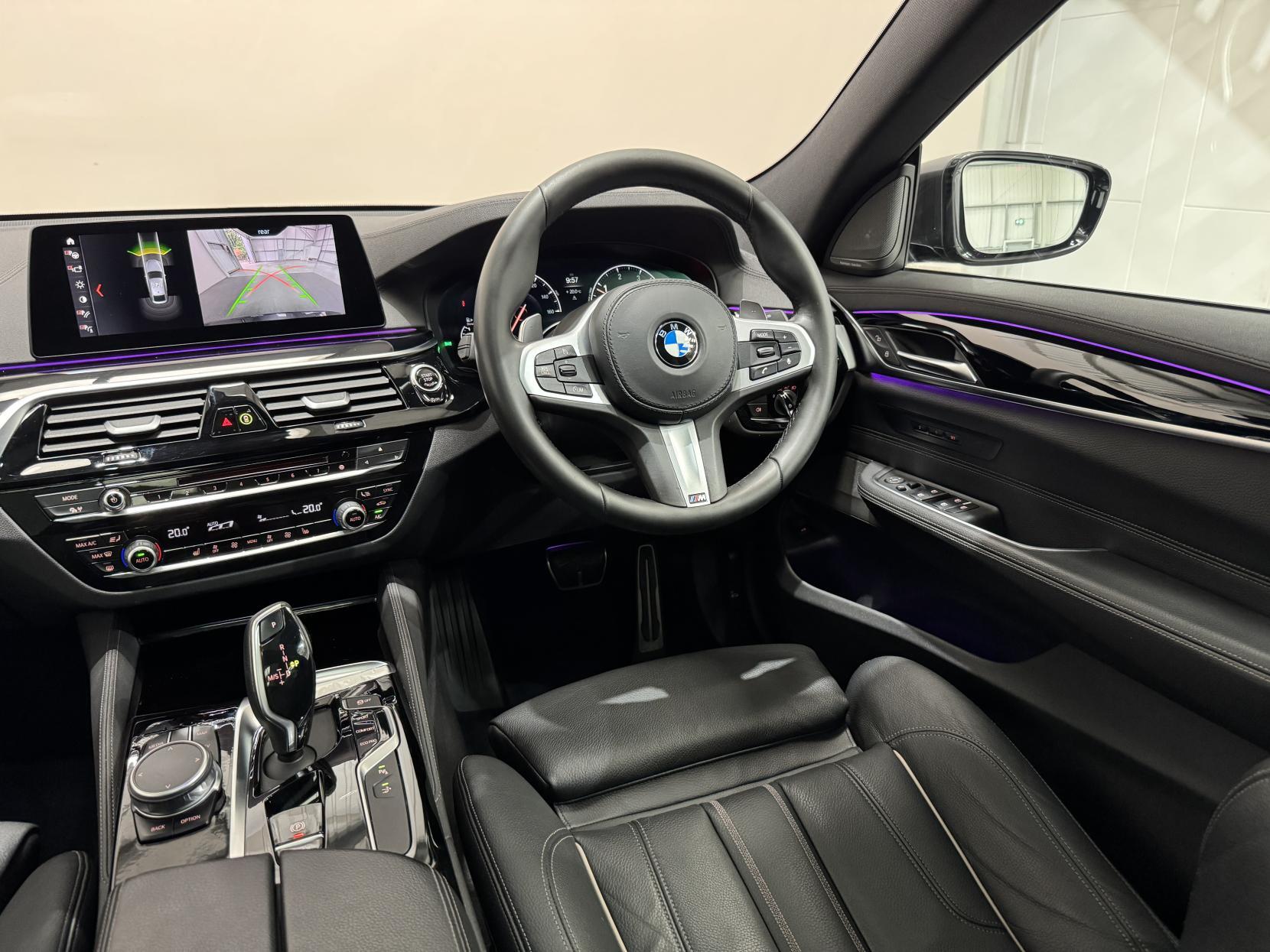 BMW 6 Series view 23