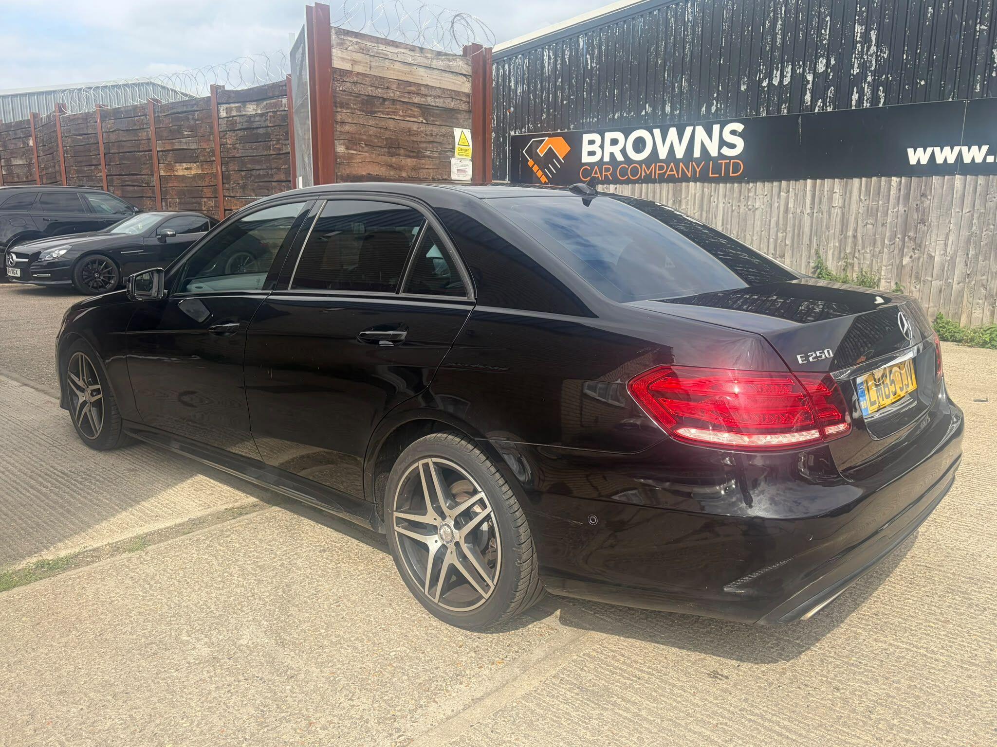 Mercedes-Benz E Class view 11