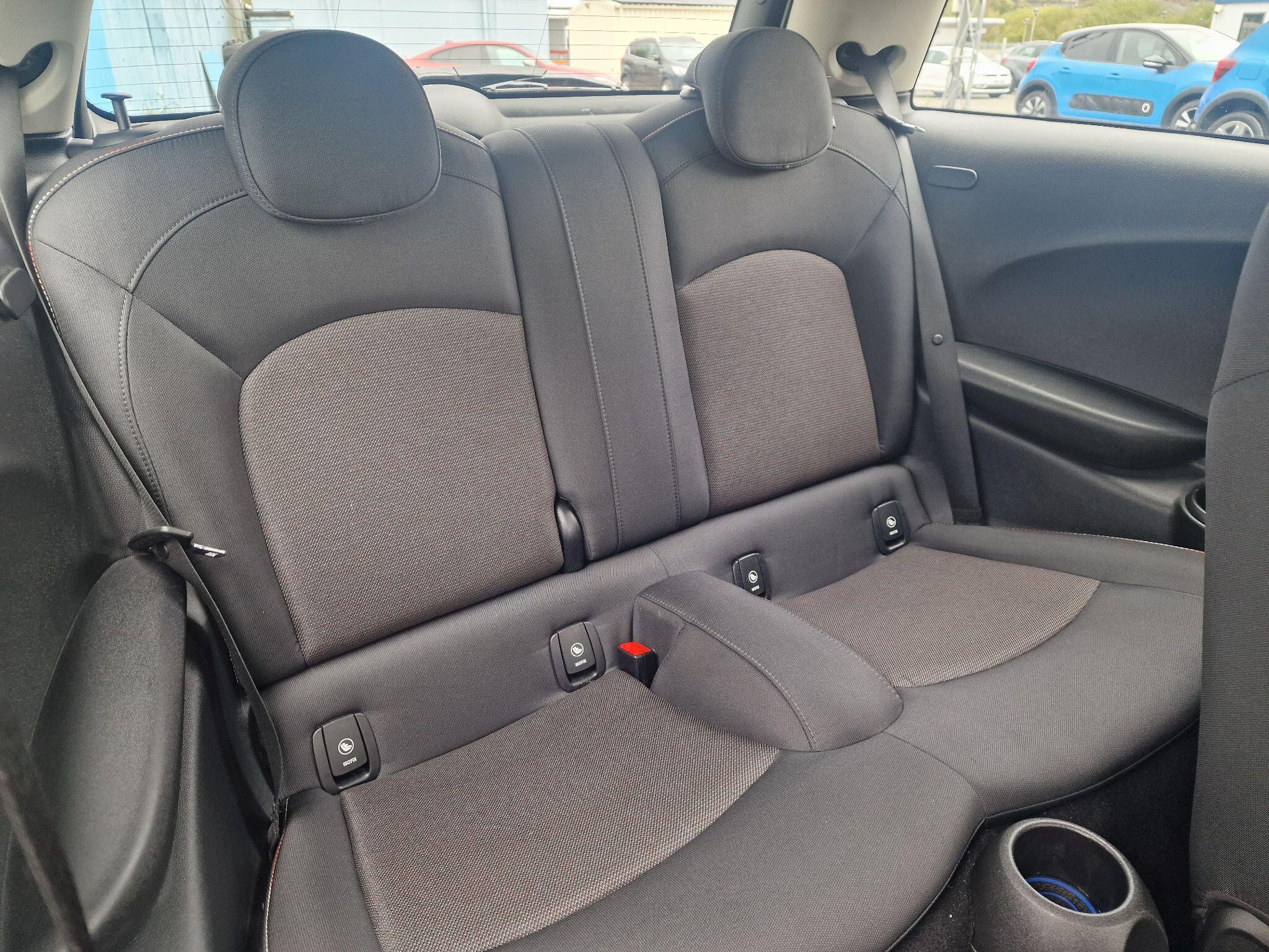 Mini Hatch view 34