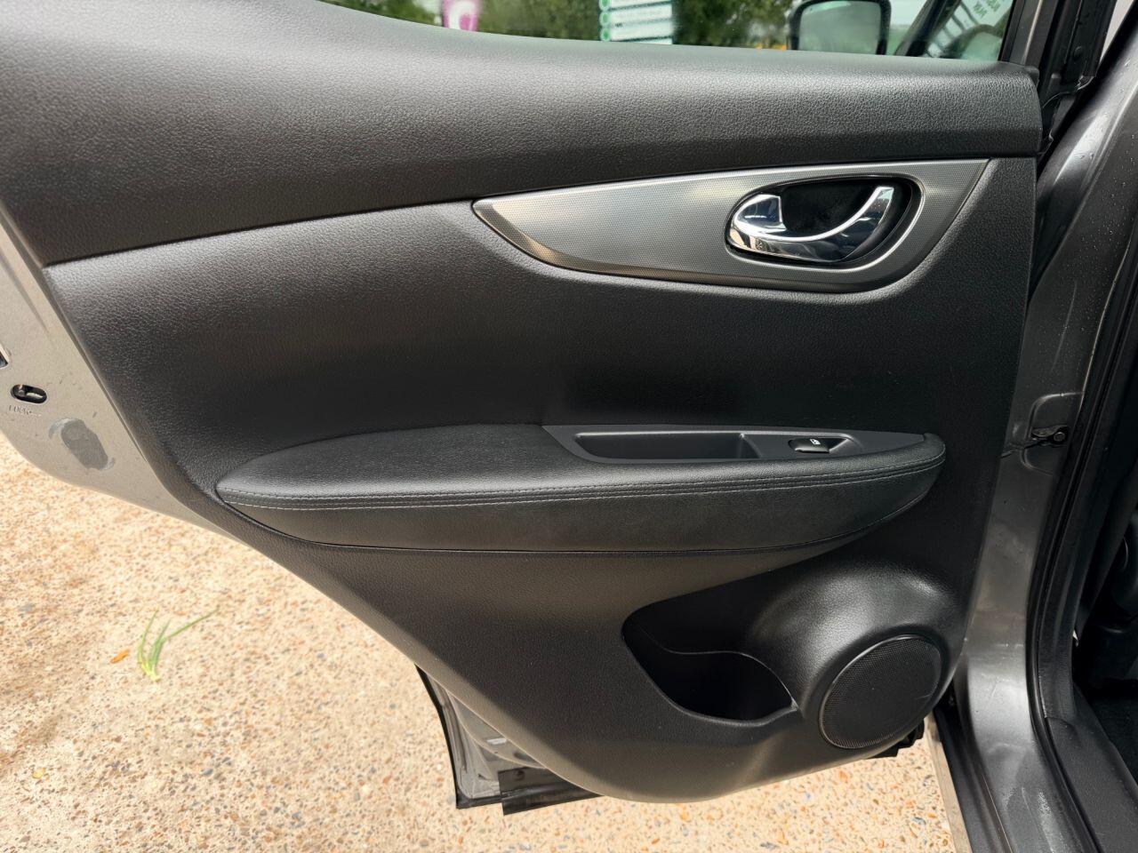 Nissan Qashqai view 18
