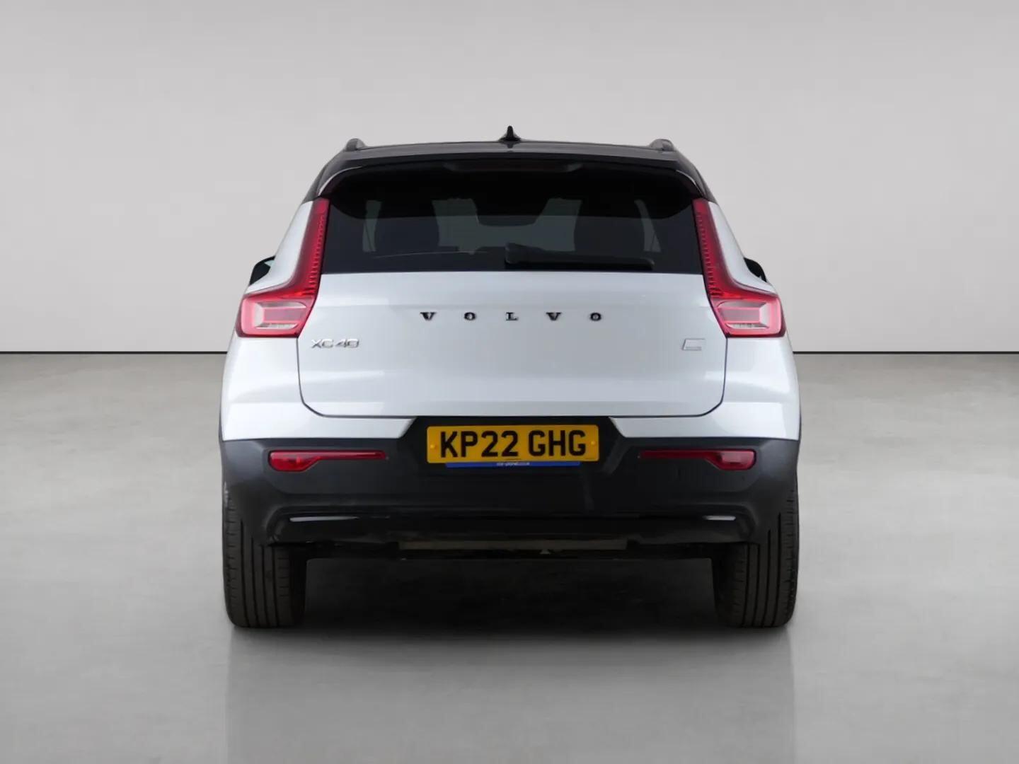 Volvo XC40 view 7