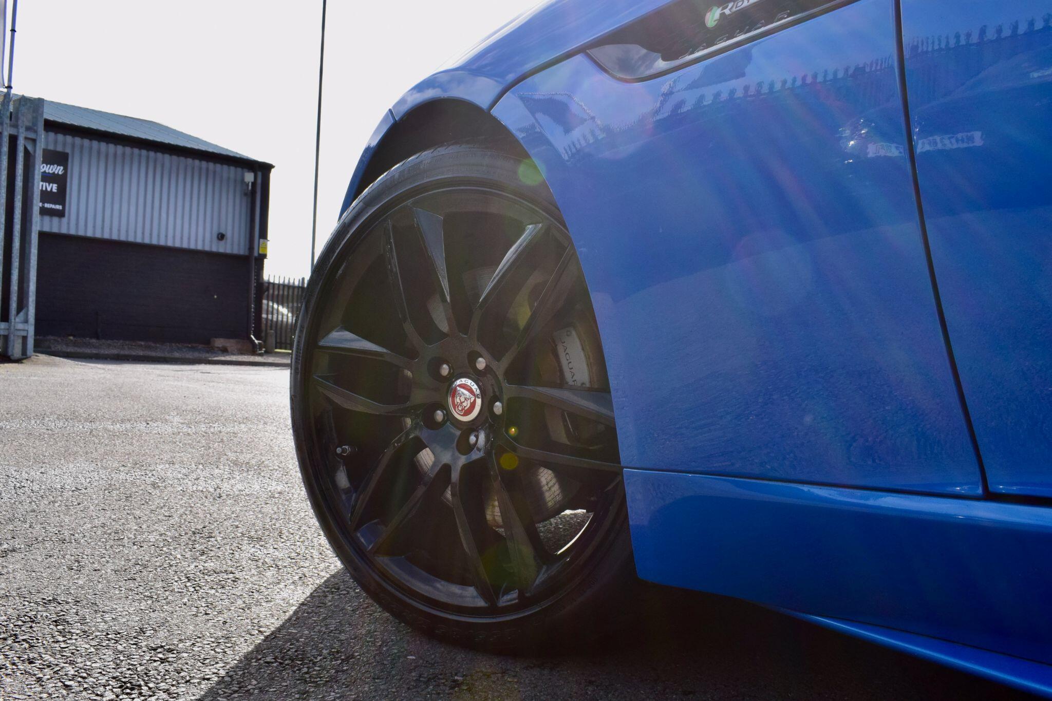 Jaguar F-Type view 33