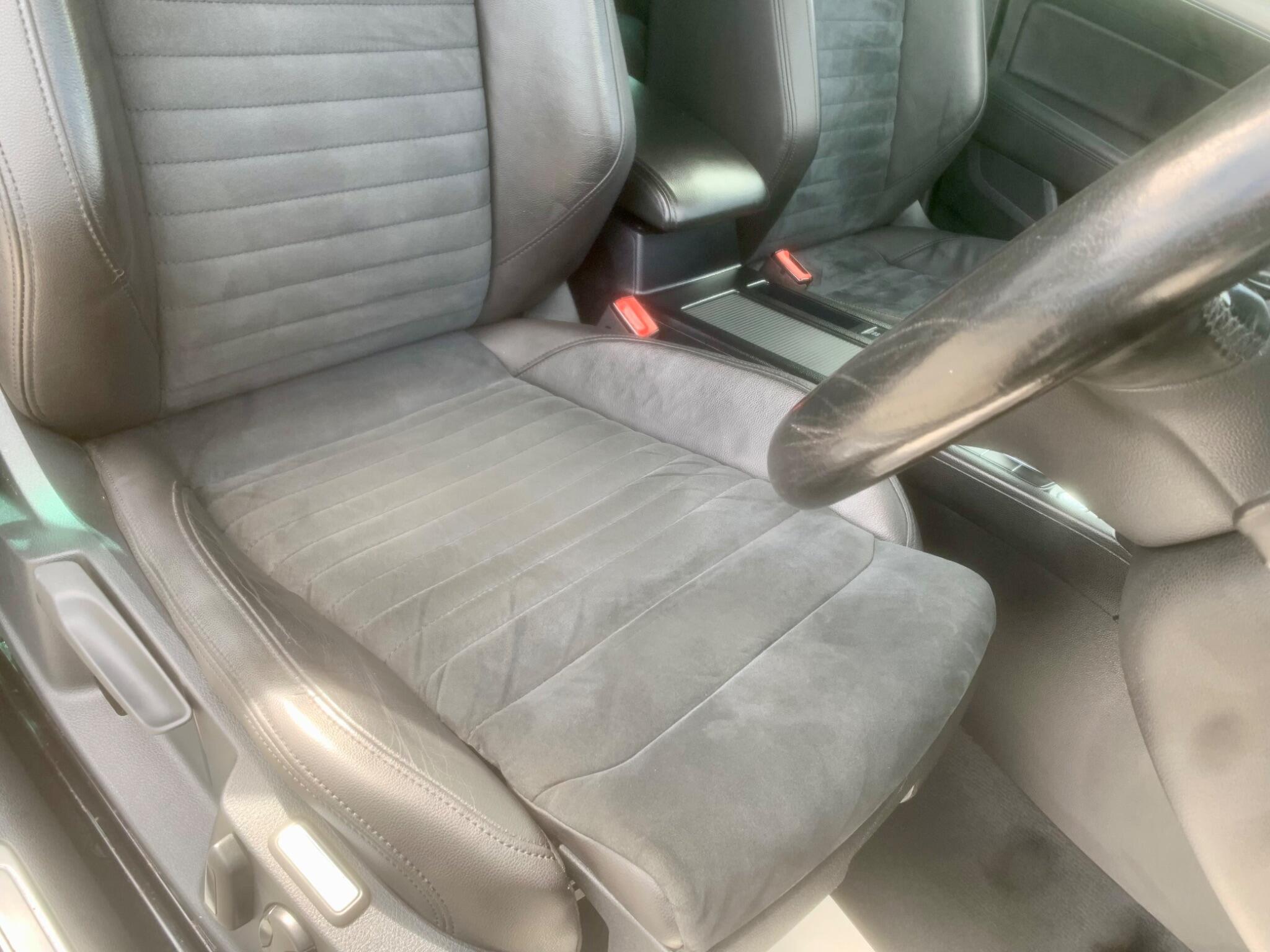 Volkswagen Passat view 20