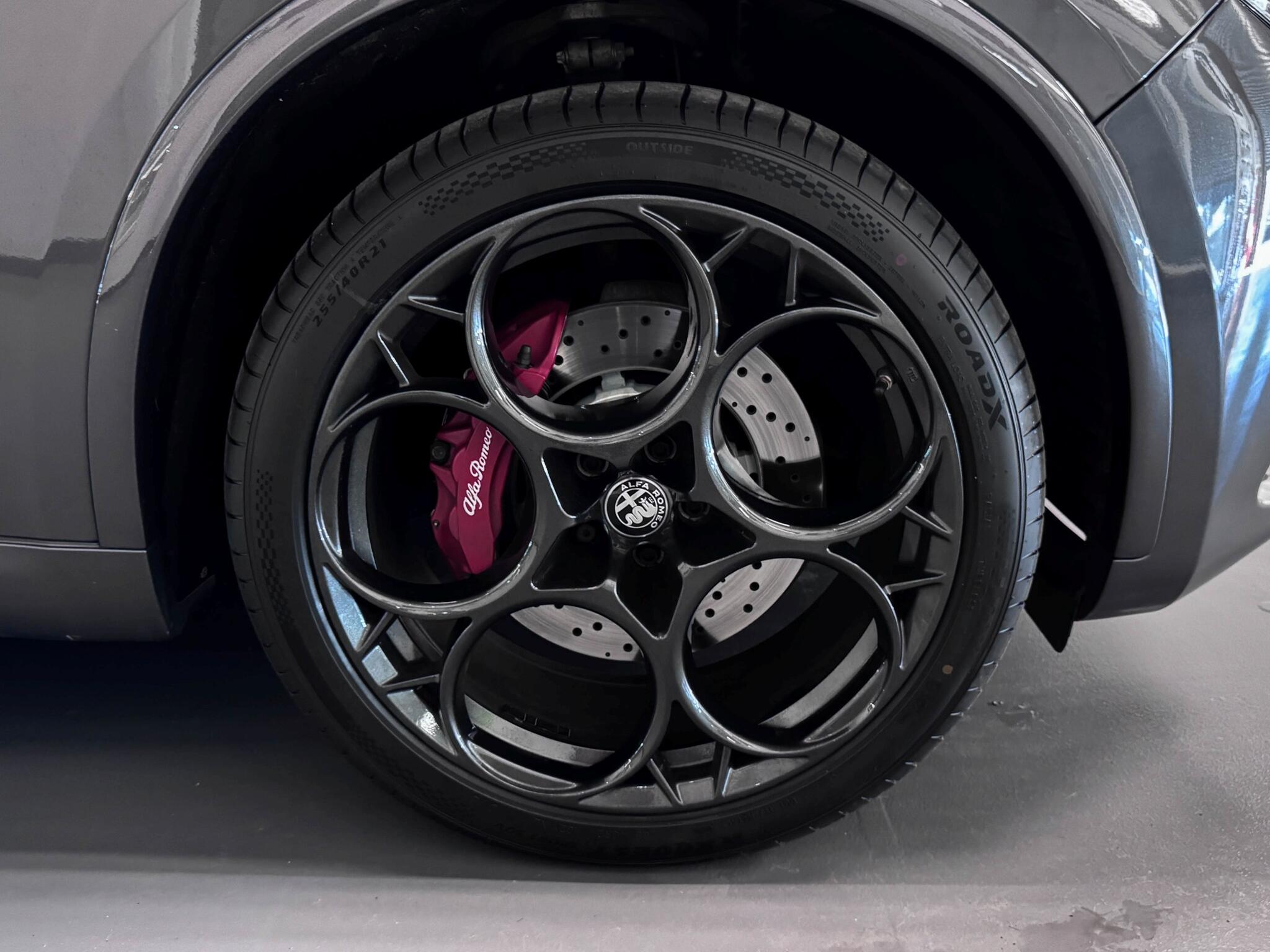 Alfa Romeo Stelvio view 62