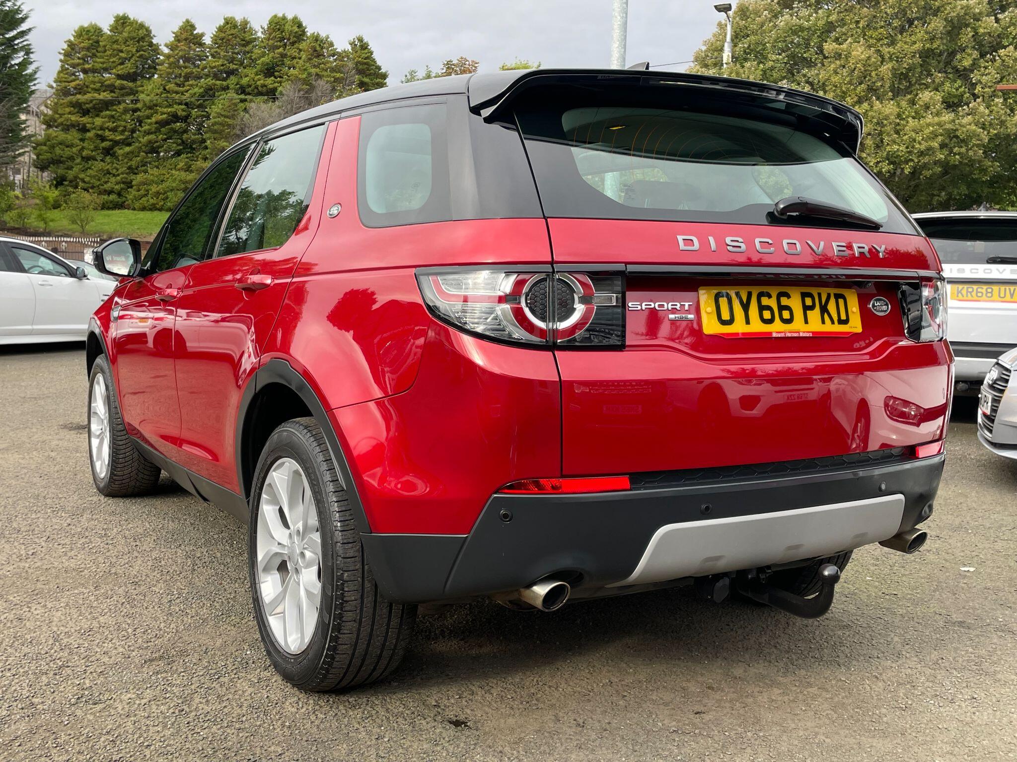 Land Rover Discovery Sport view 9