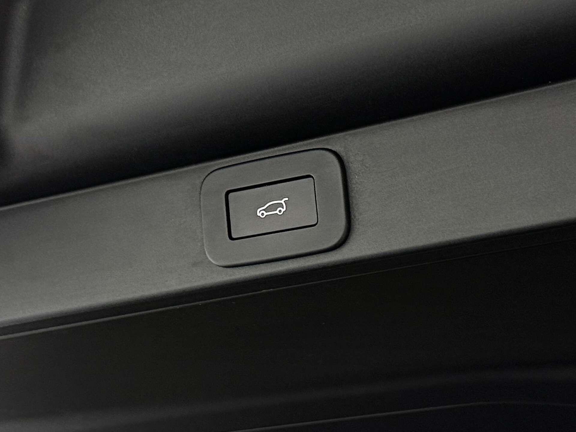 Land Rover Range Rover view 26