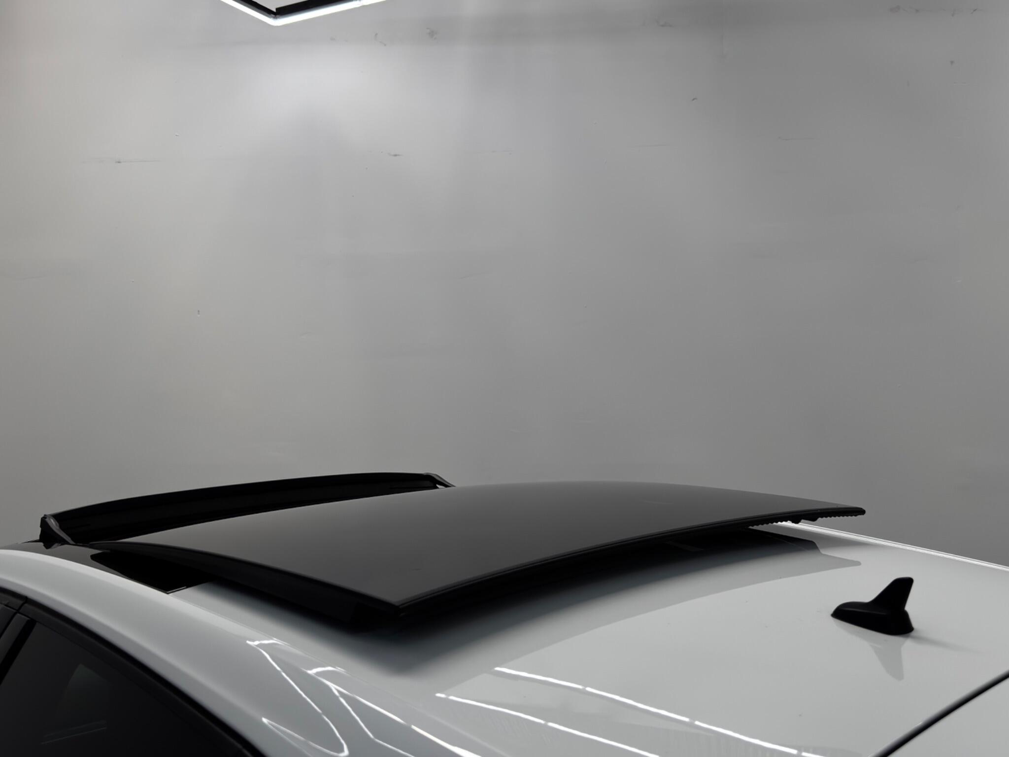 Volkswagen Golf view 16
