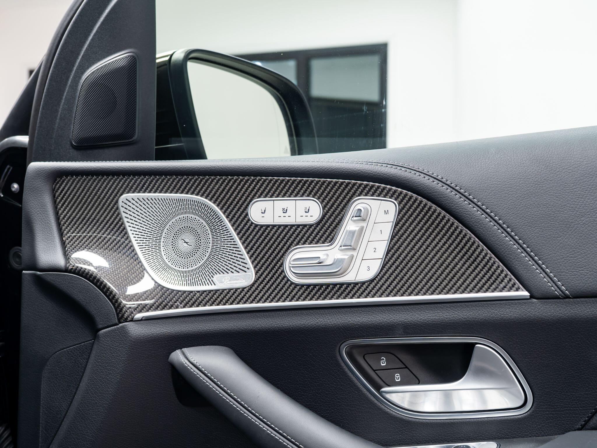 Mercedes-Benz GLE view 24