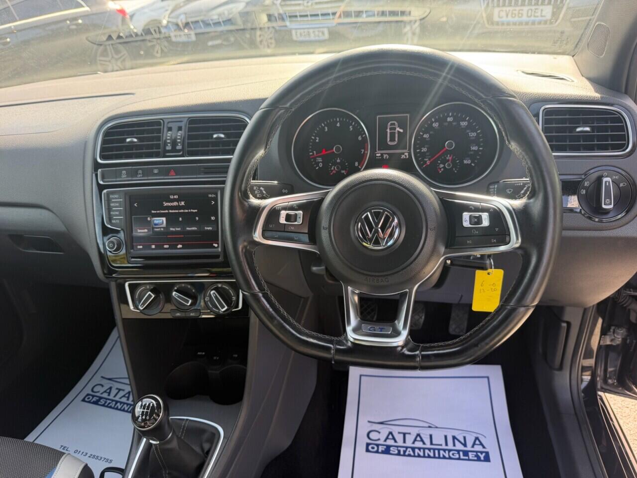 Volkswagen Polo view 4
