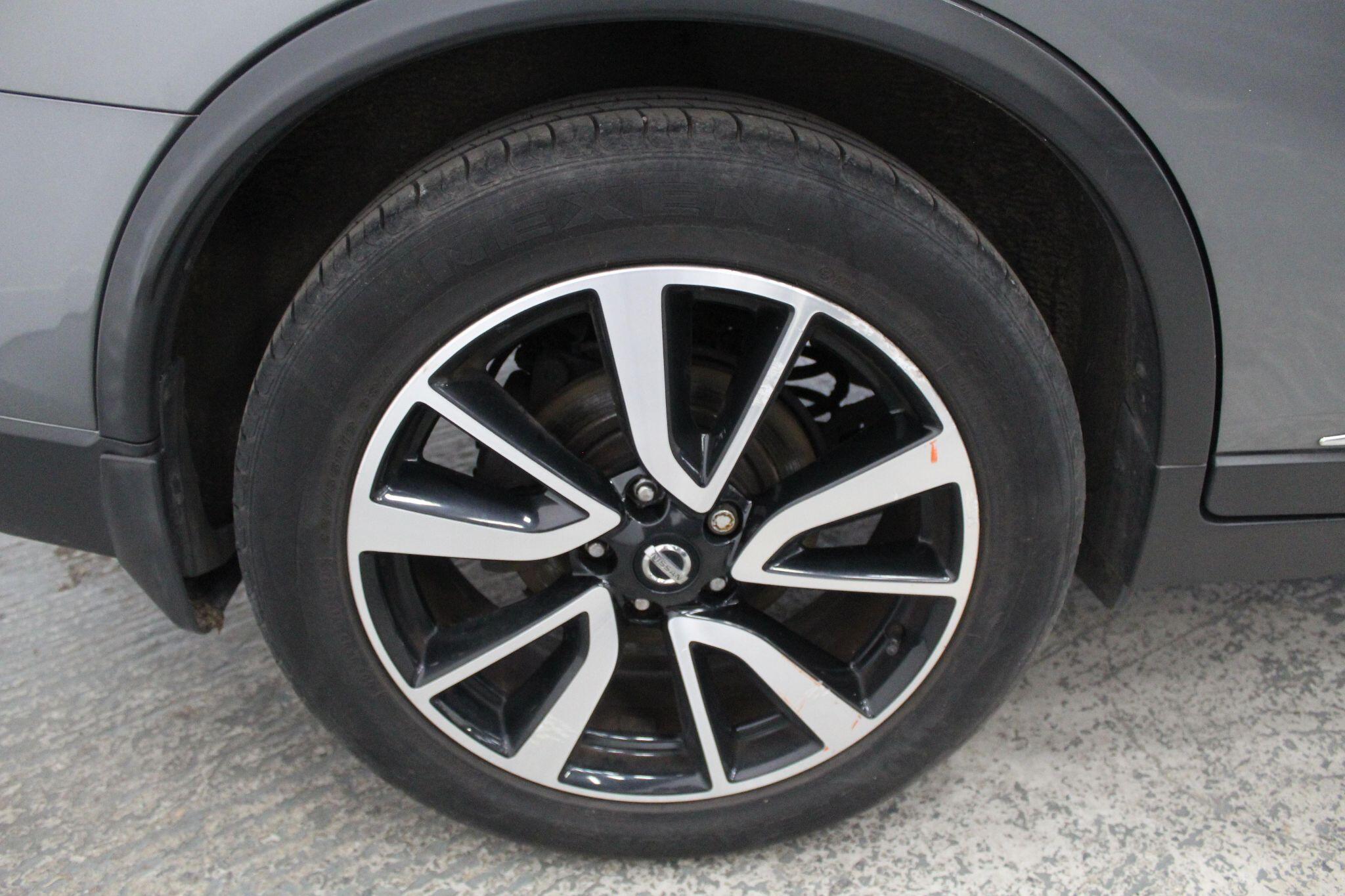 Nissan X-Trail view 58