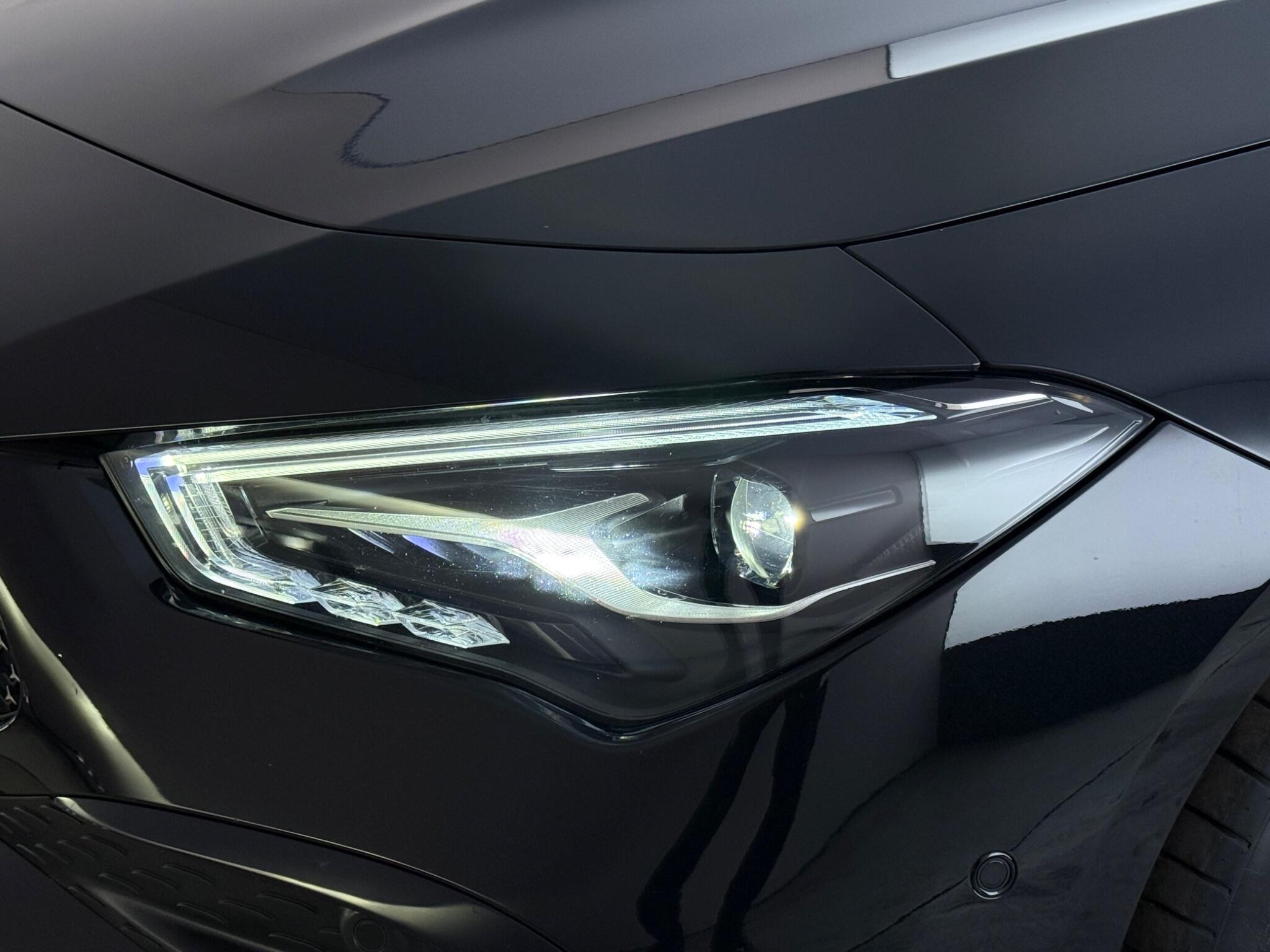 Mercedes-Benz Cla view 10