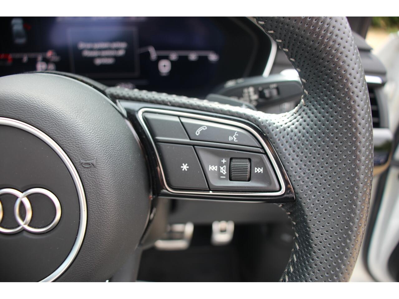 Audi A4 view 33