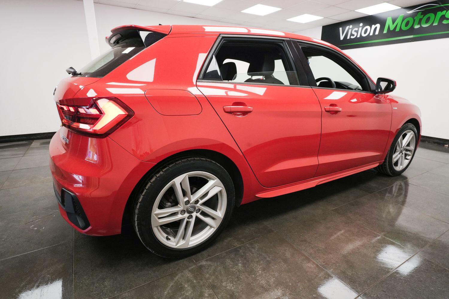 Audi A1 view 4