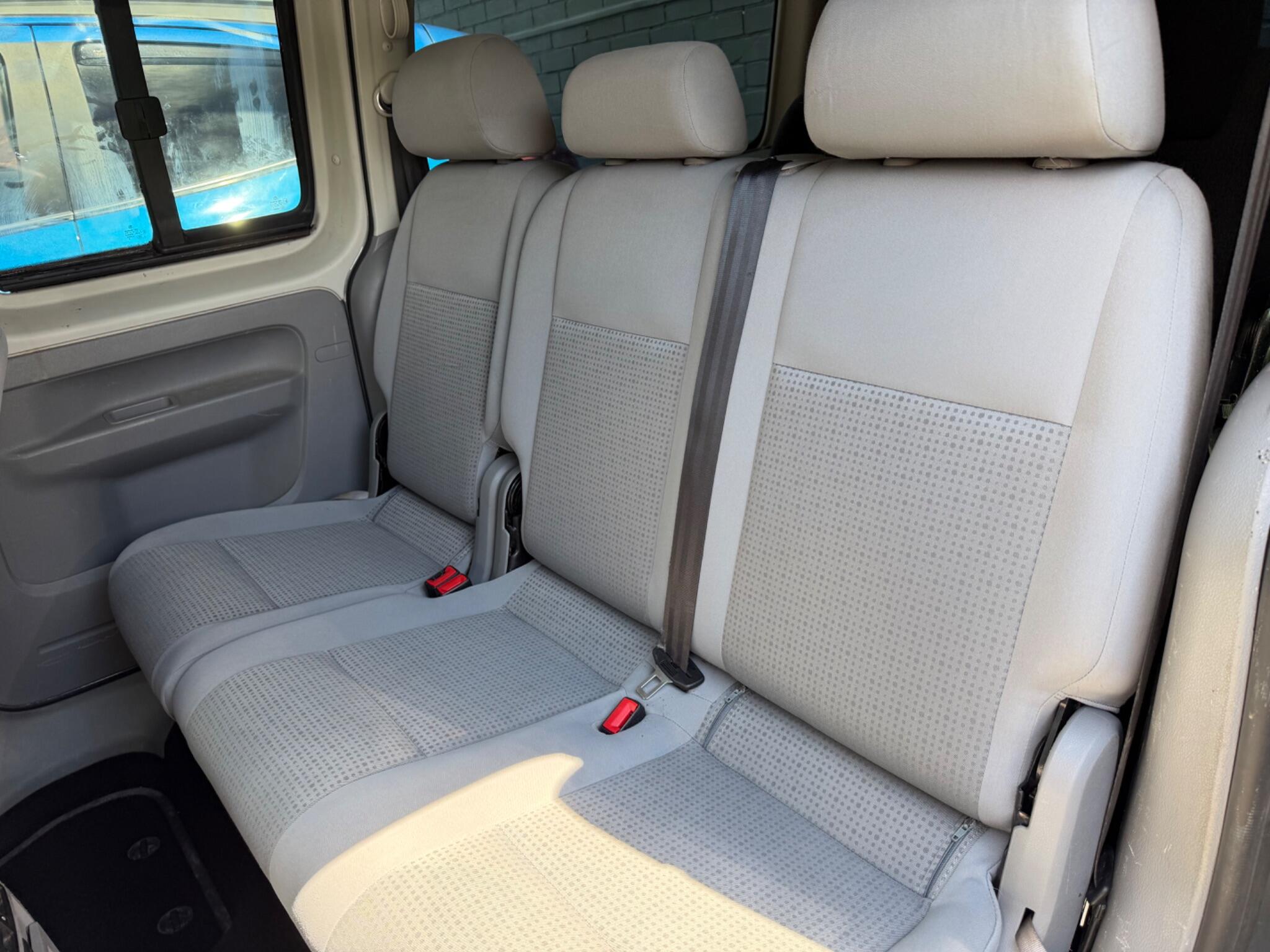 Volkswagen Caddy Maxi Life view 30