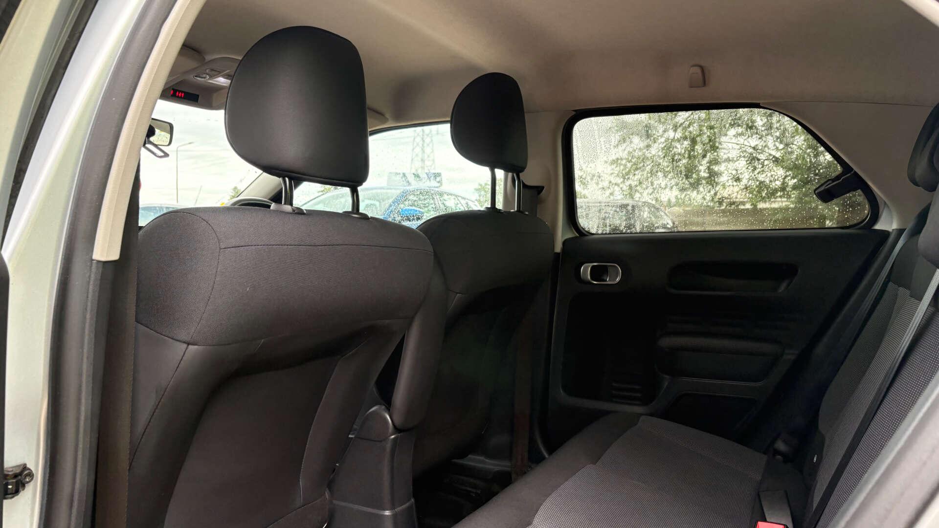 Citroen C4 Cactus view 13