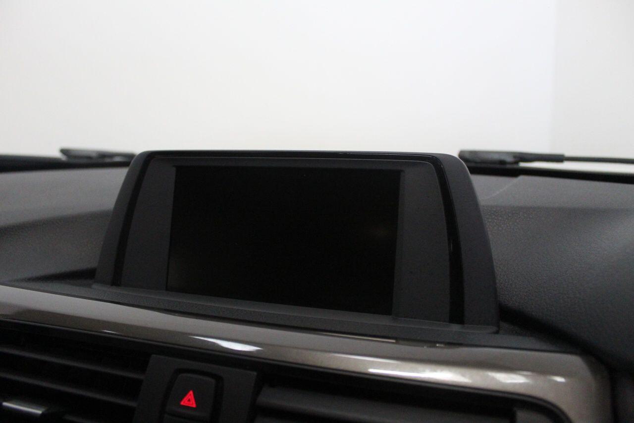 BMW 3 Series view 40