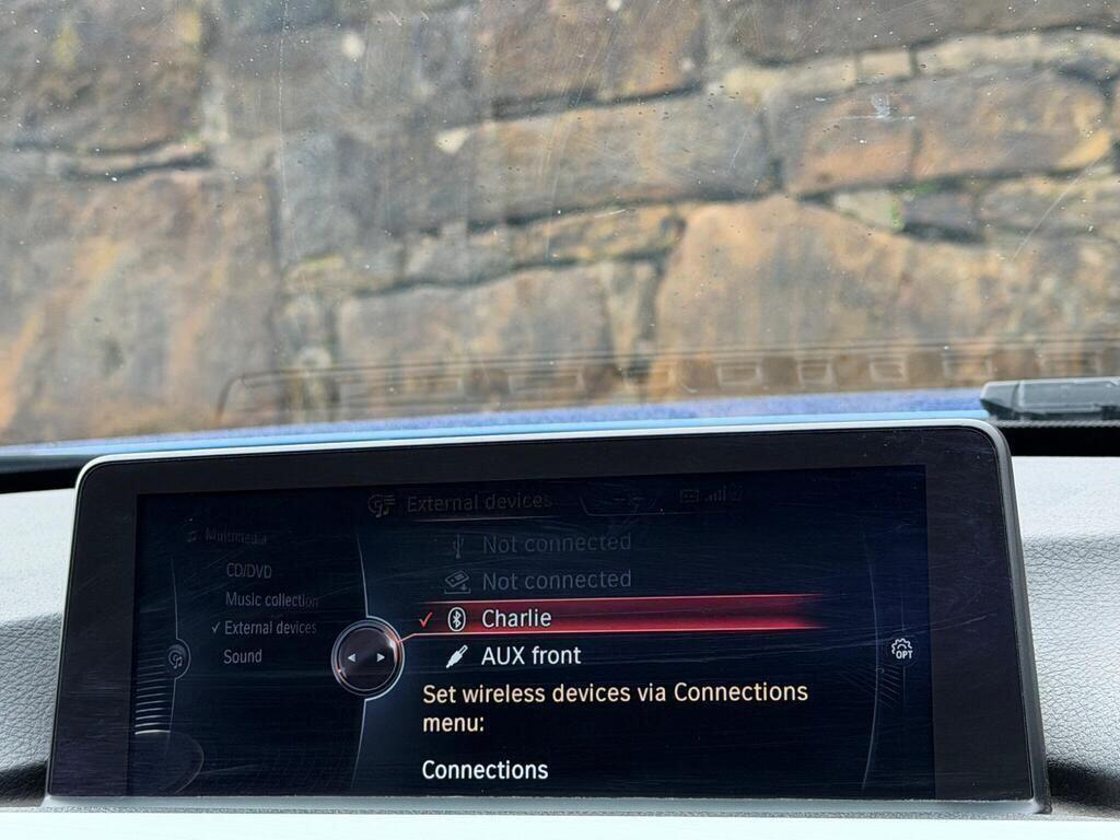 BMW 3 Series view 35