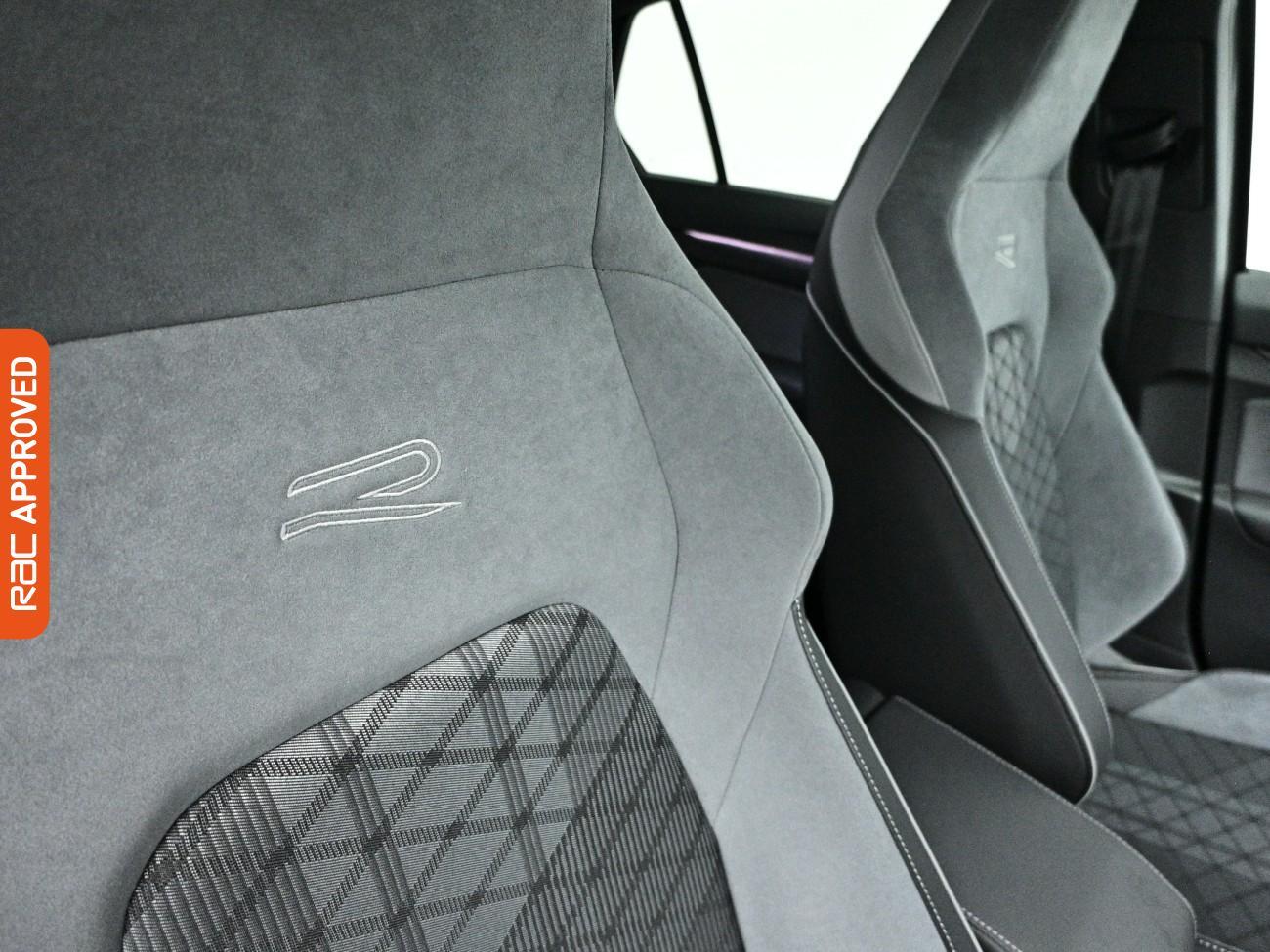 Volkswagen Golf view 23