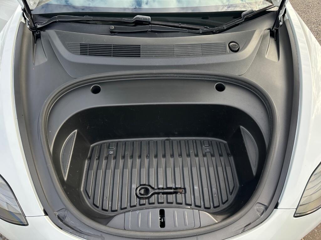 Tesla Model 3 view 12