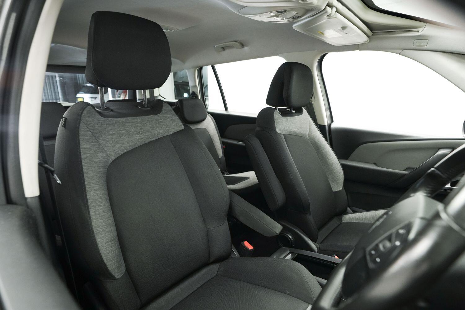 Citroen Grand C4 Spacetourer view 7