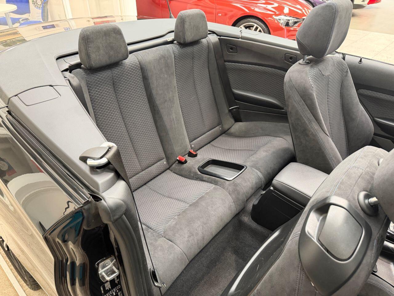 BMW 2 Series view 23
