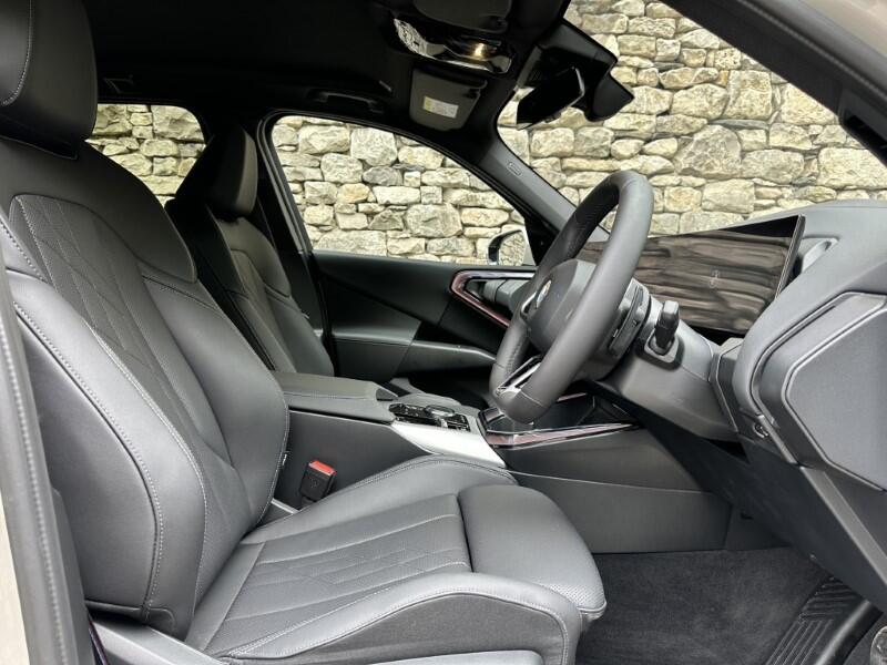 BMW X3 view 11