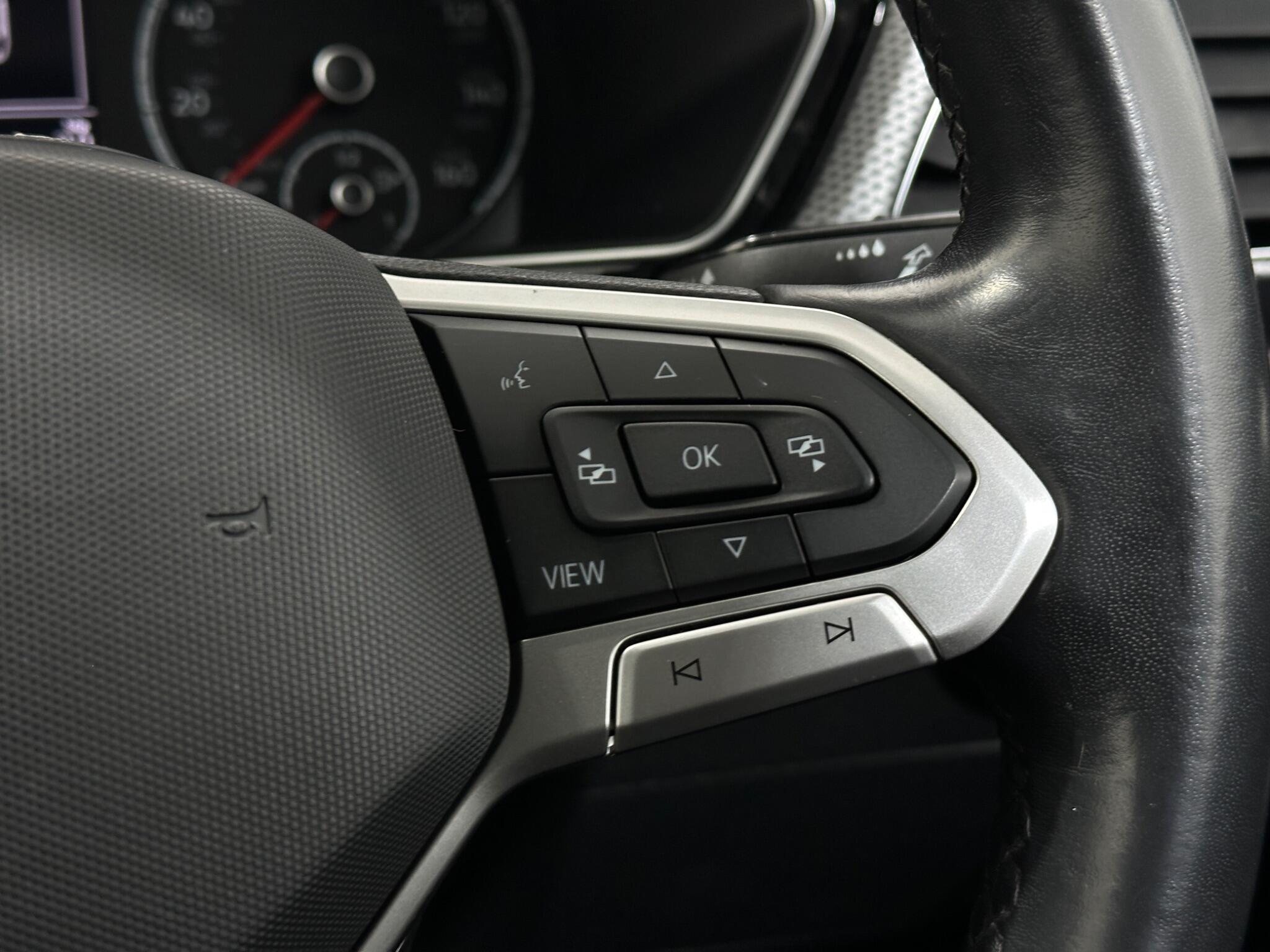 Volkswagen T-Cross view 16