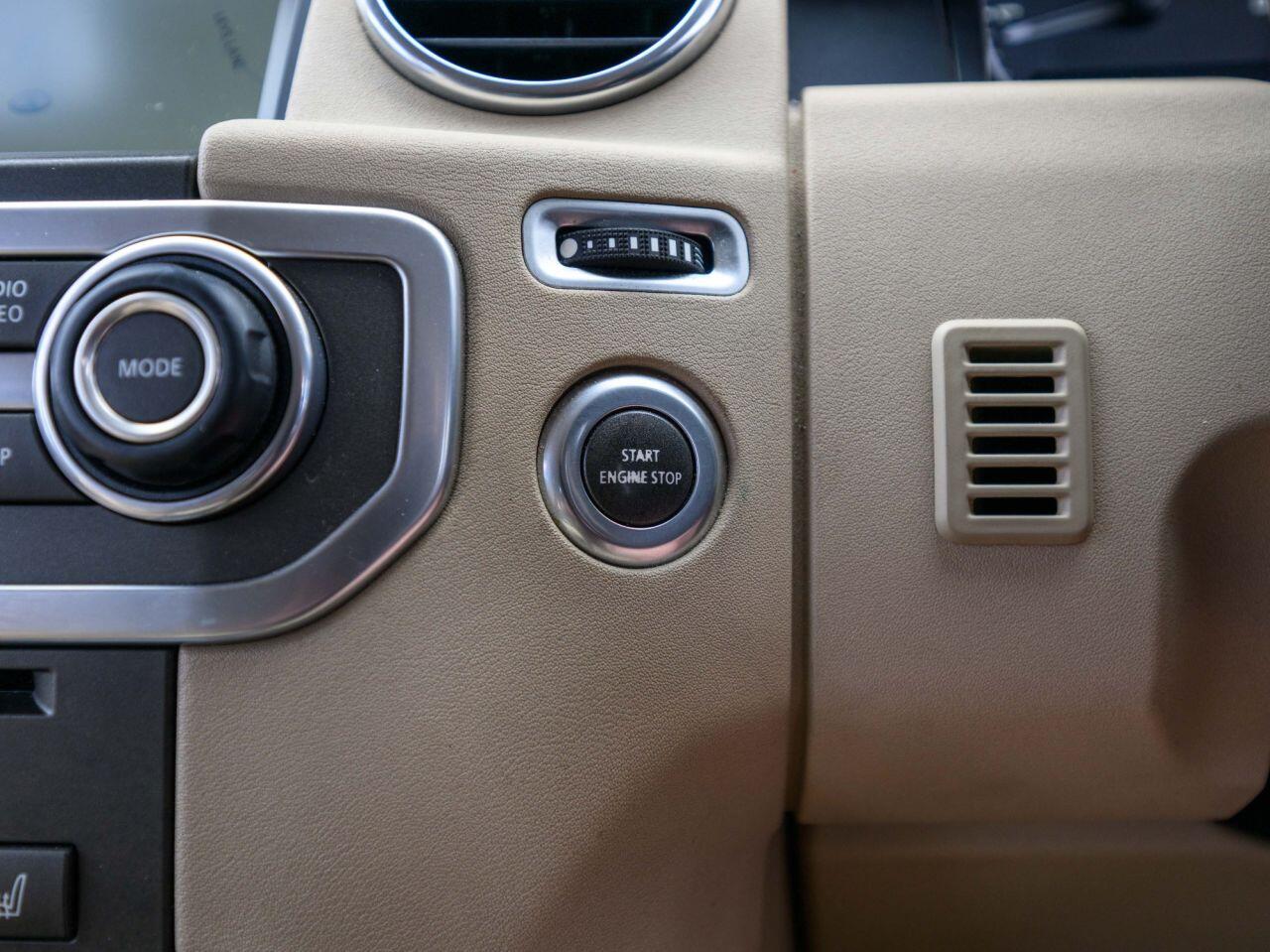 Land Rover Discovery view 32