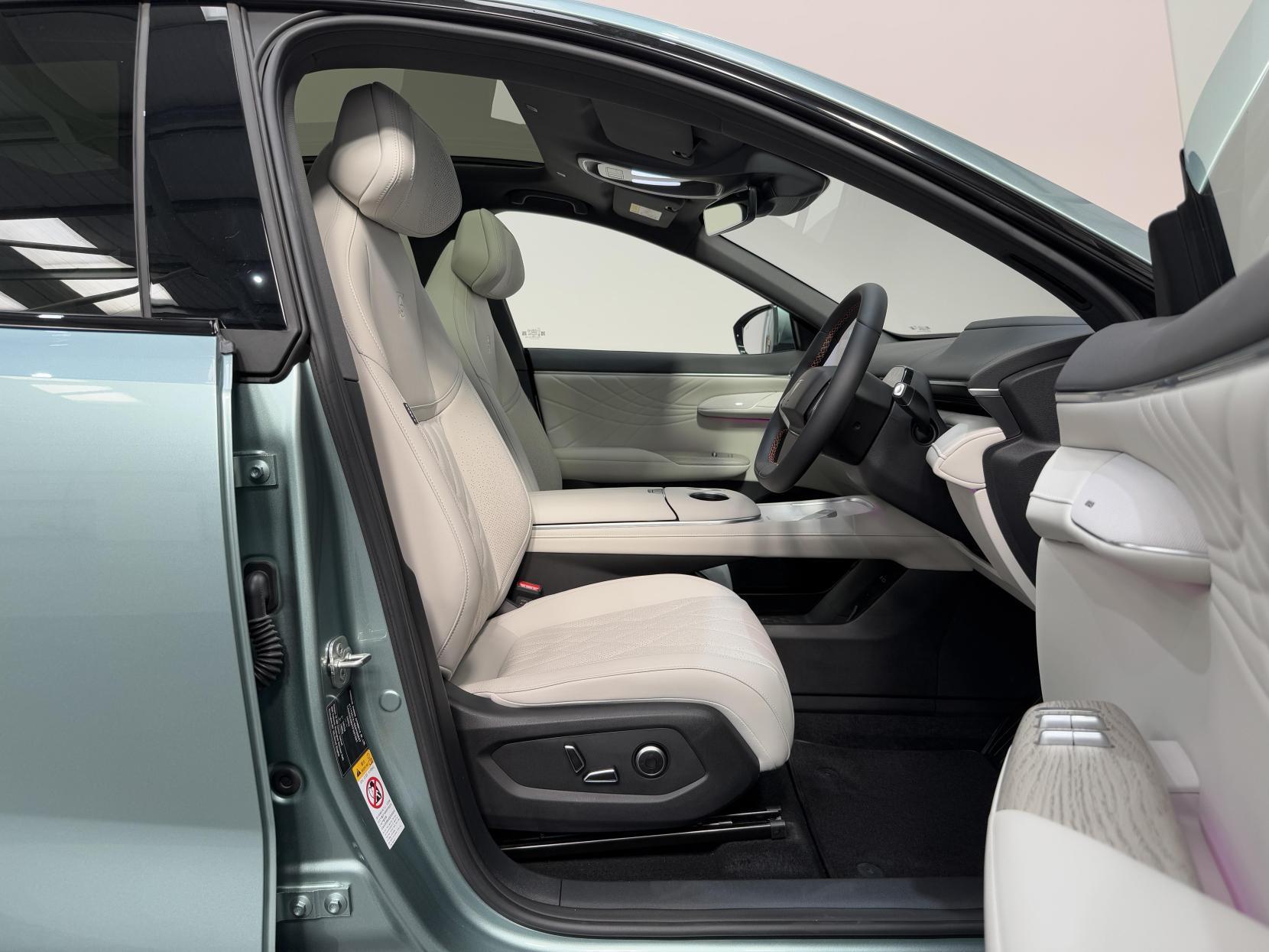 Changan Deepal S07 view 25