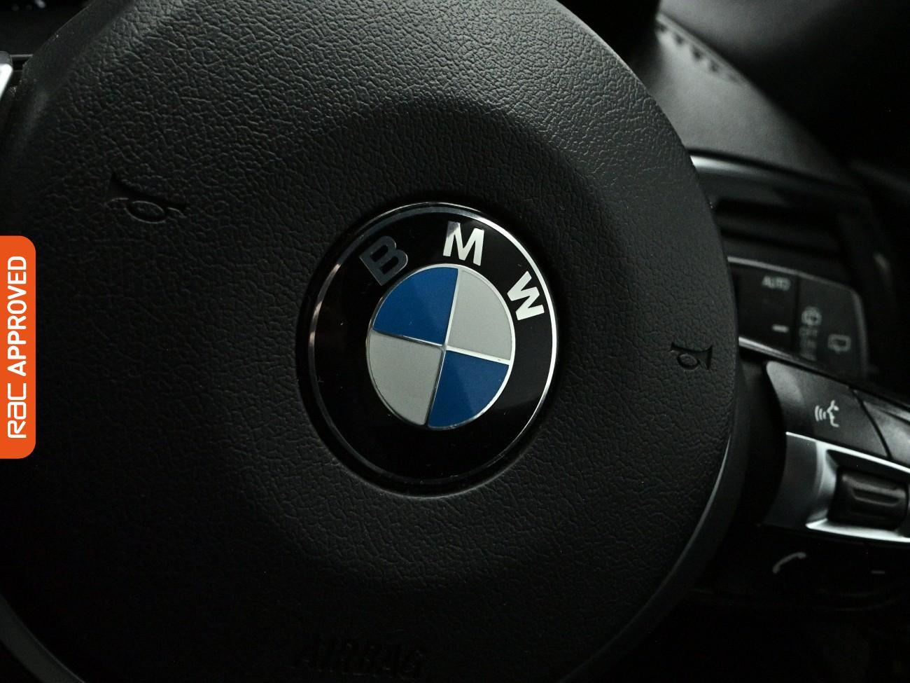 BMW 1 Series view 22