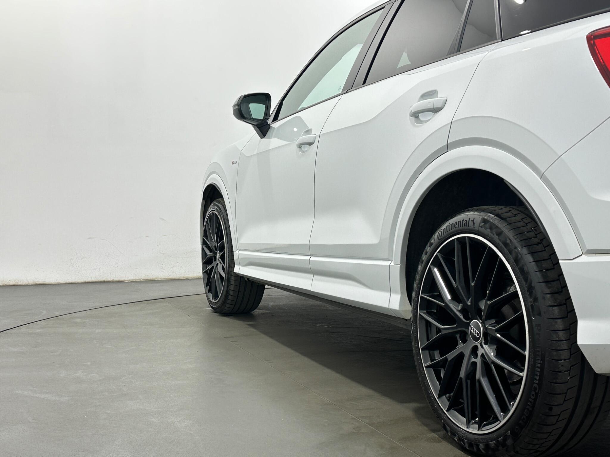 Audi Q2 view 47