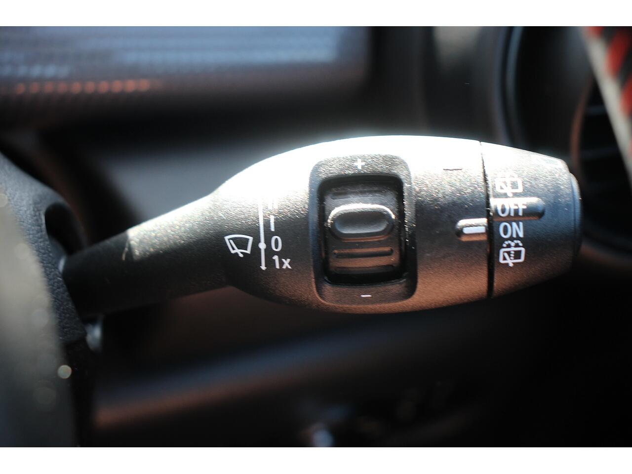 Mini Cooper view 27