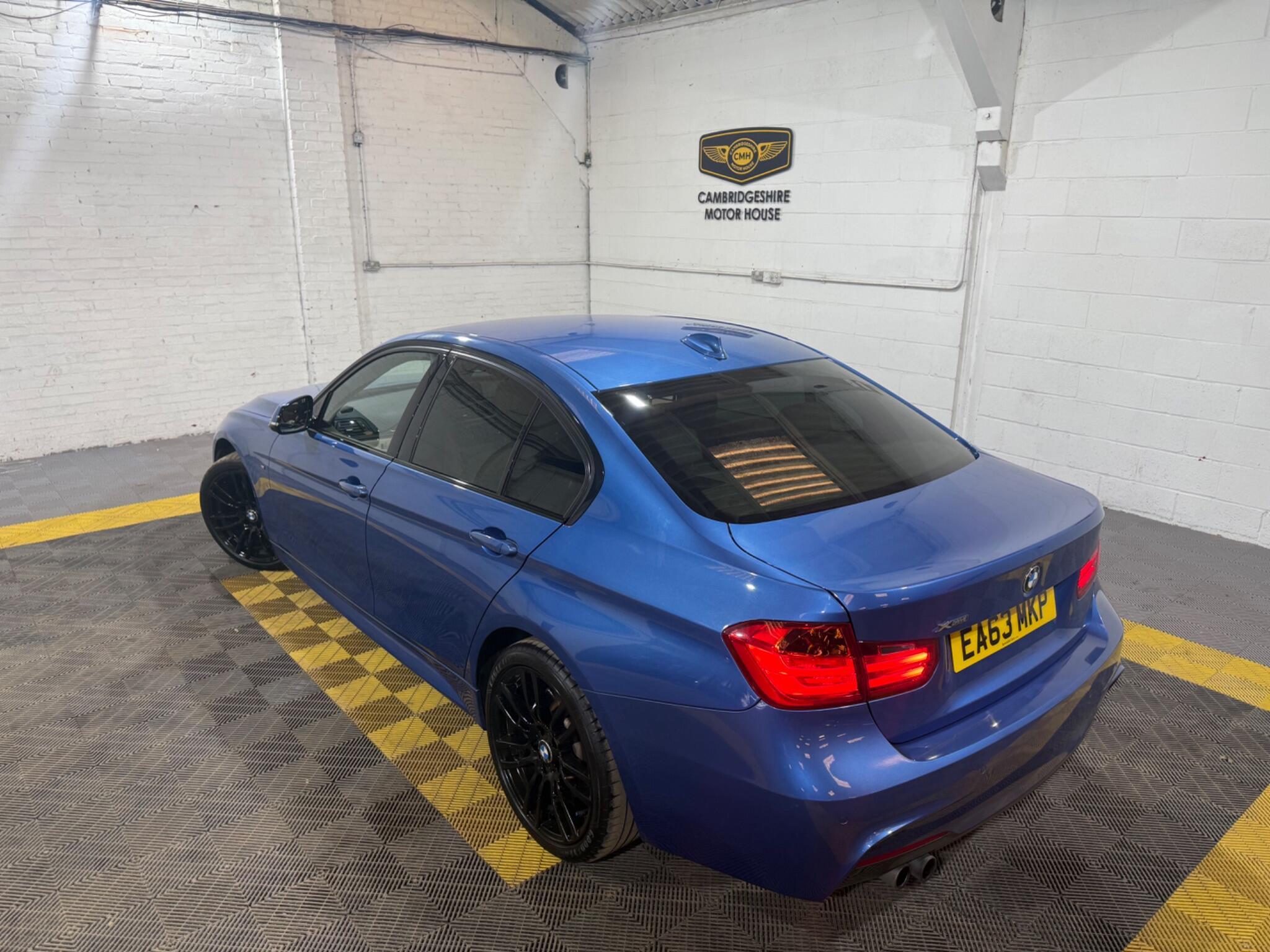 BMW 3 Series view 48