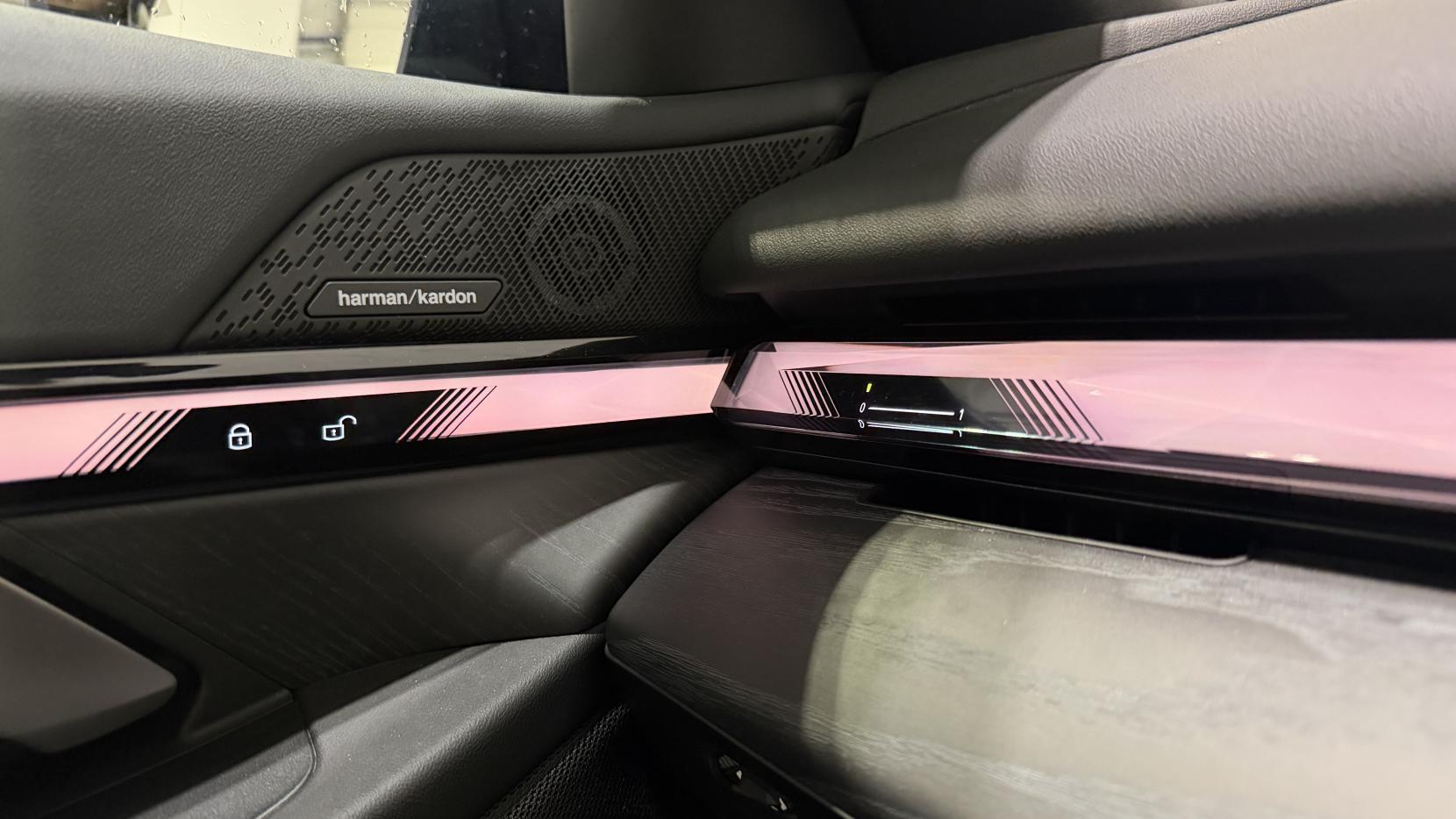 BMW I5 view 27