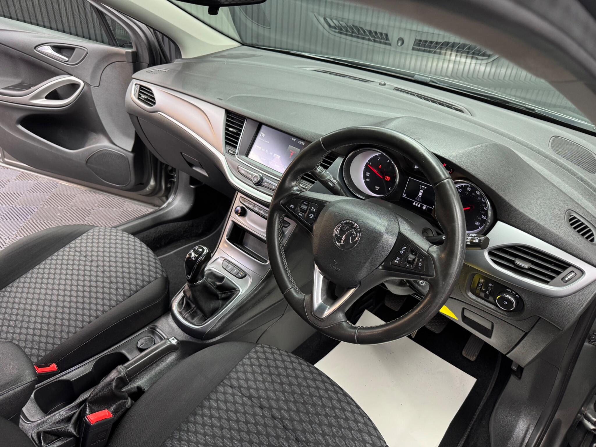 Vauxhall Astra view 26
