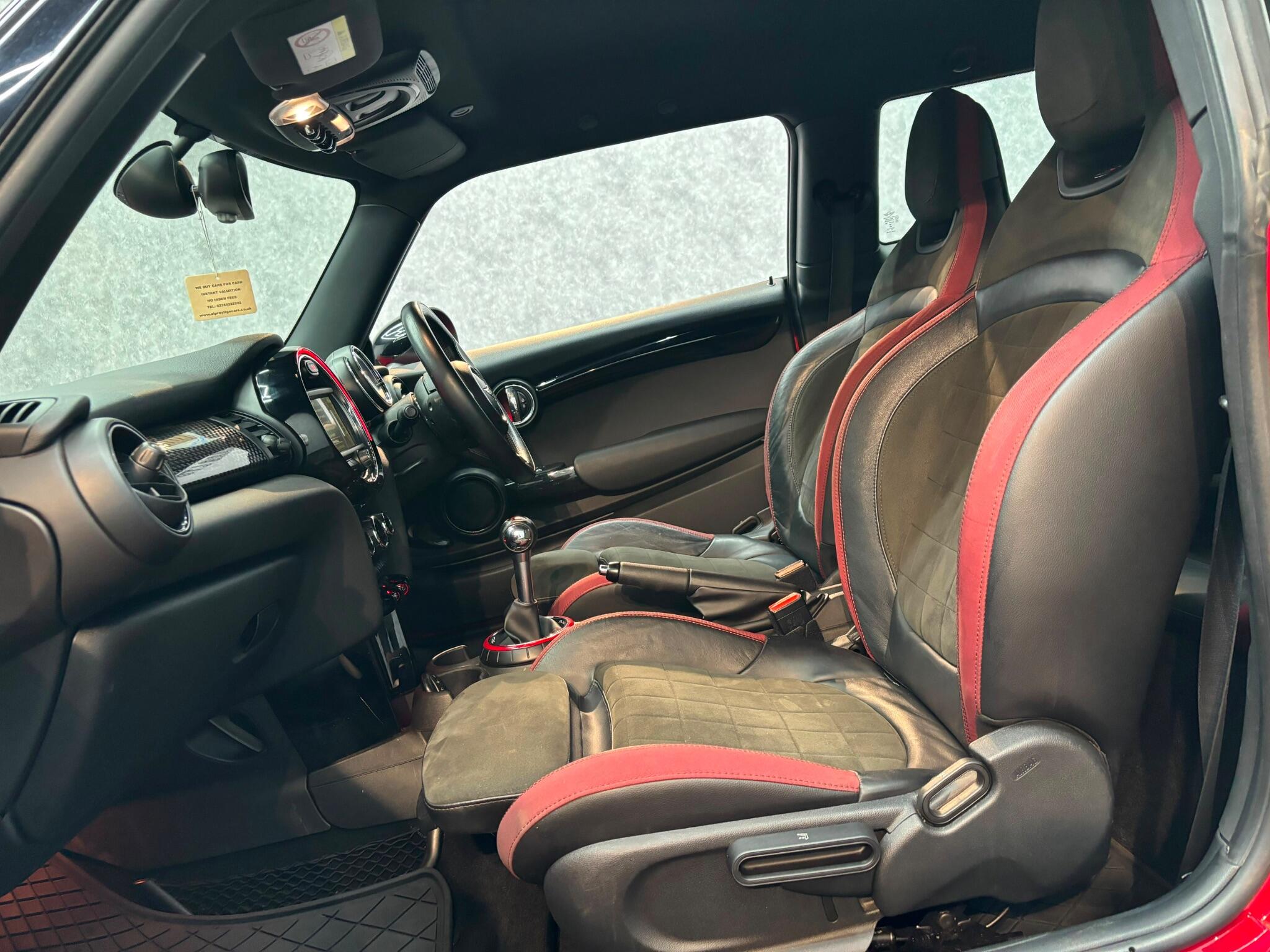Mini Cooper view 6