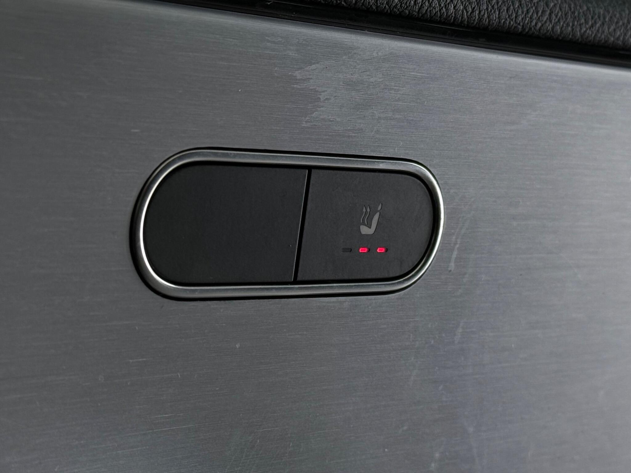 Mercedes-Benz Cla view 30