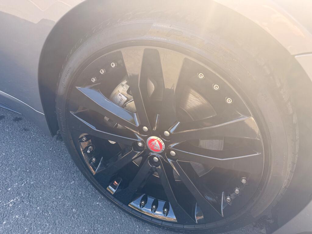 Jaguar F-Type view 30
