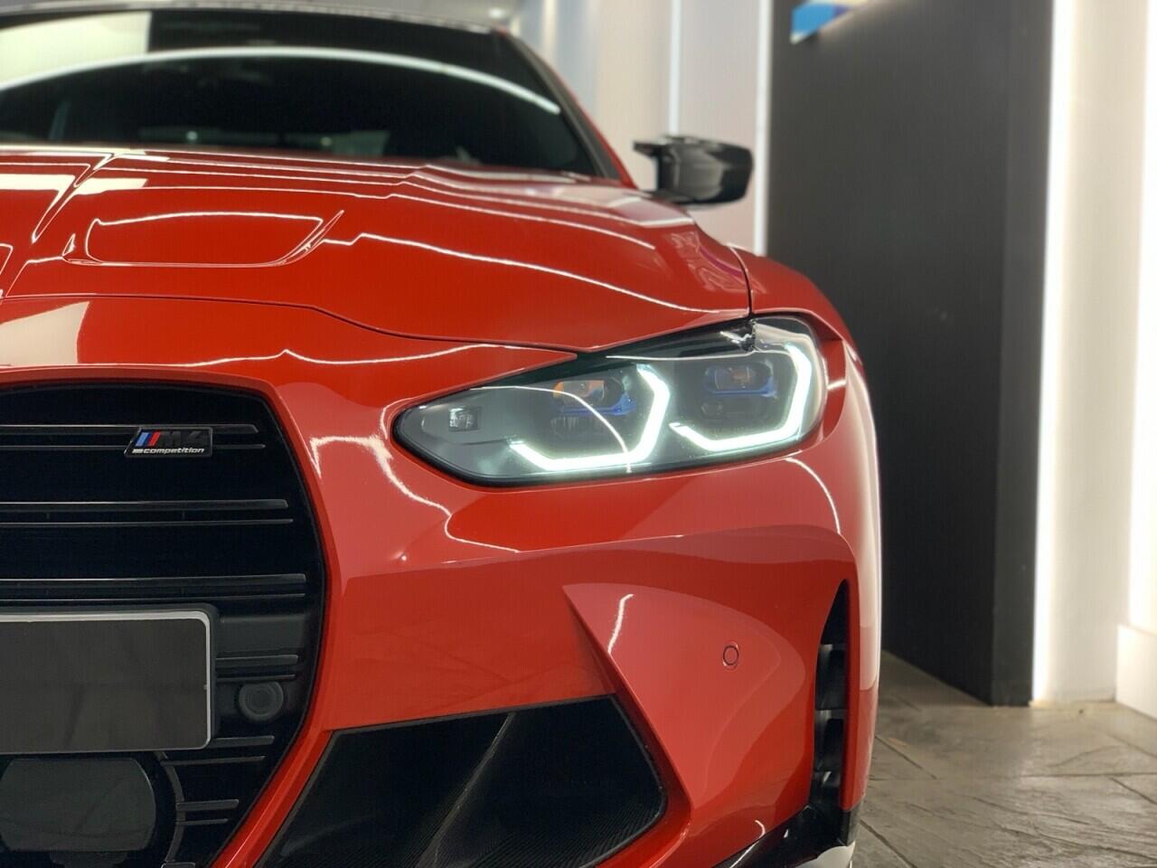 BMW M4 view 8