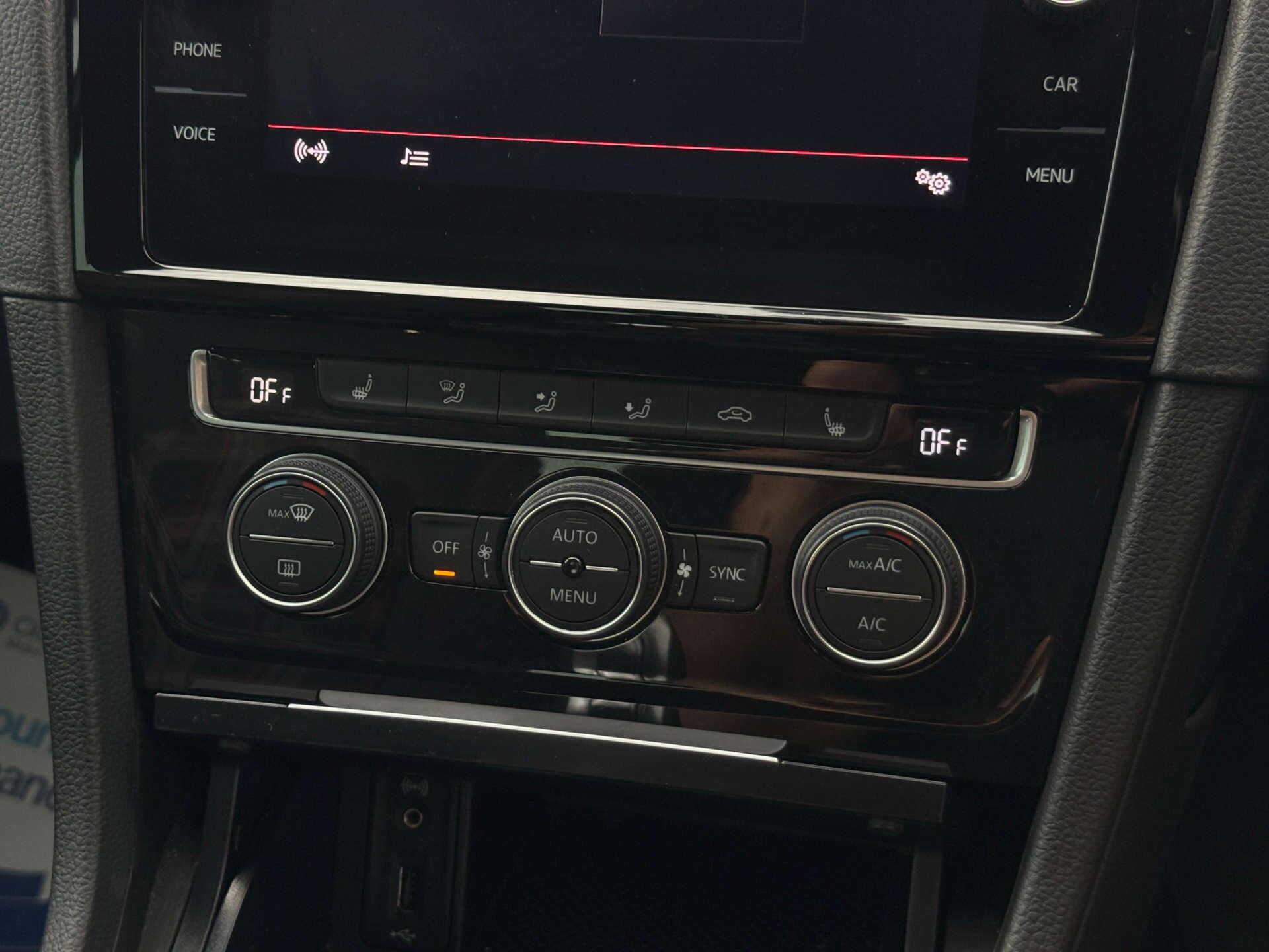 Volkswagen Golf view 59