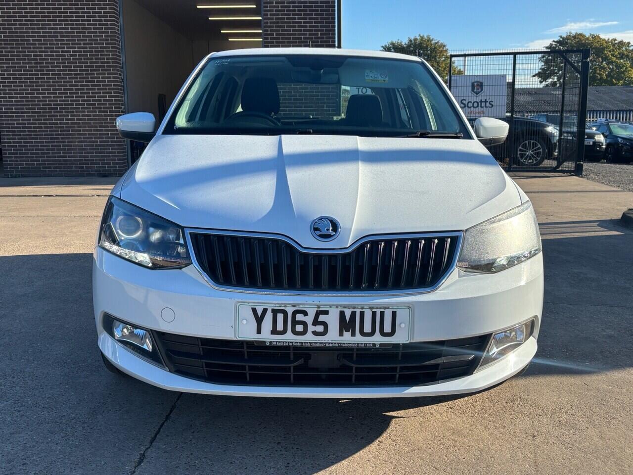 Skoda Fabia view 2