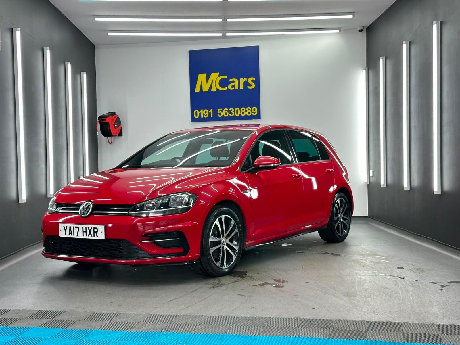 Volkswagen Golf view 4